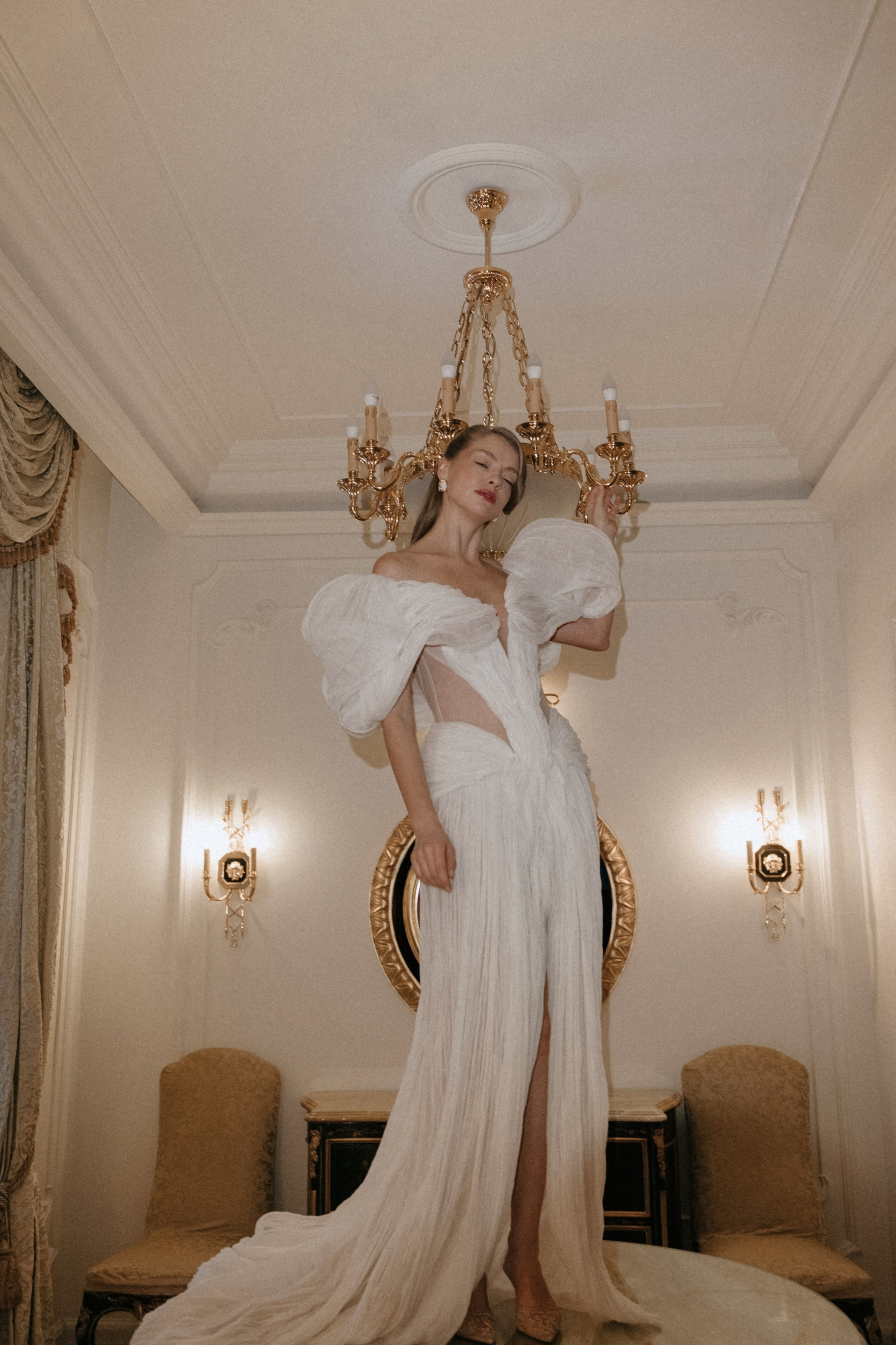 Свадебная фотосъемка в отеле Савой. Свадебный фотограф Москва