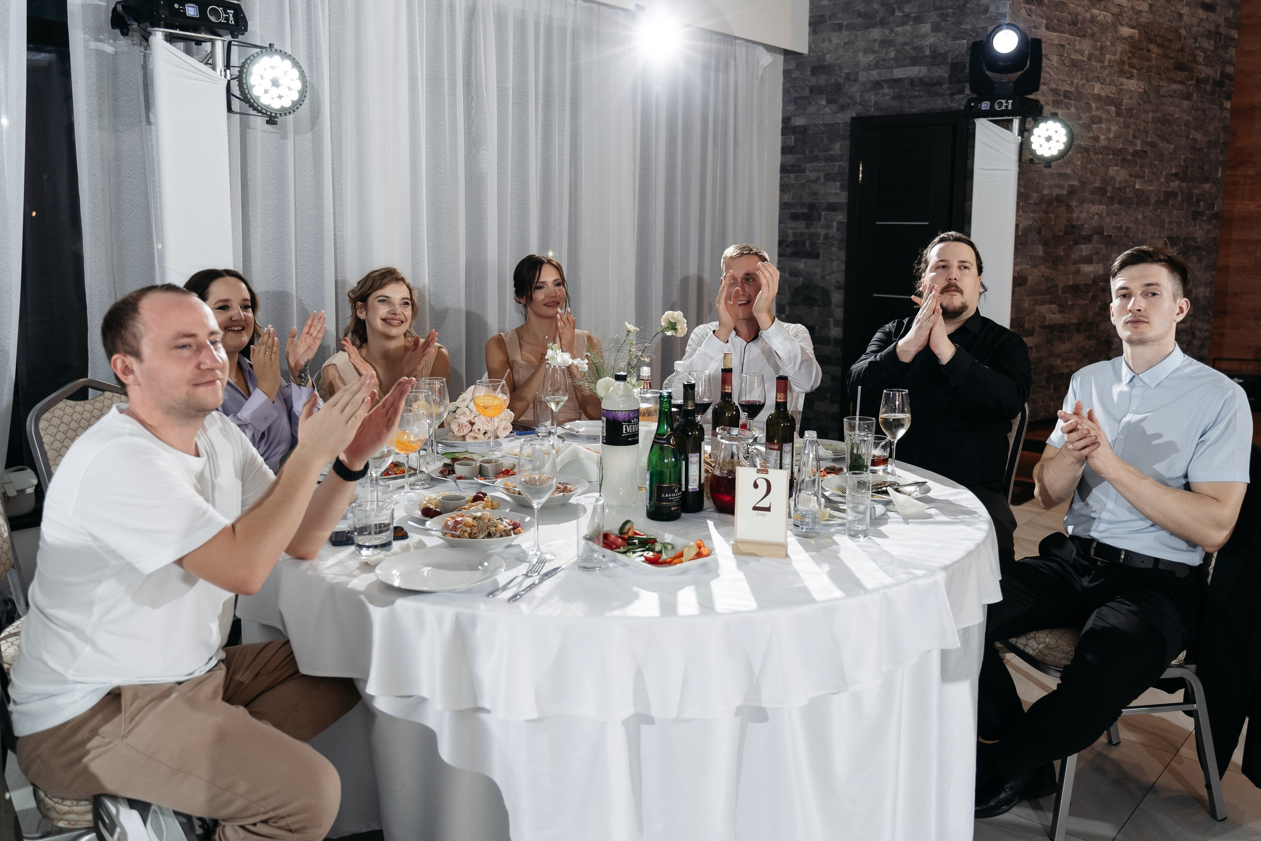 Сверкай, как молния, танцуй, как в последний раз. Олег и Мария Ивановы фотограф и видеограф в Пскове Санкт - Петербурге