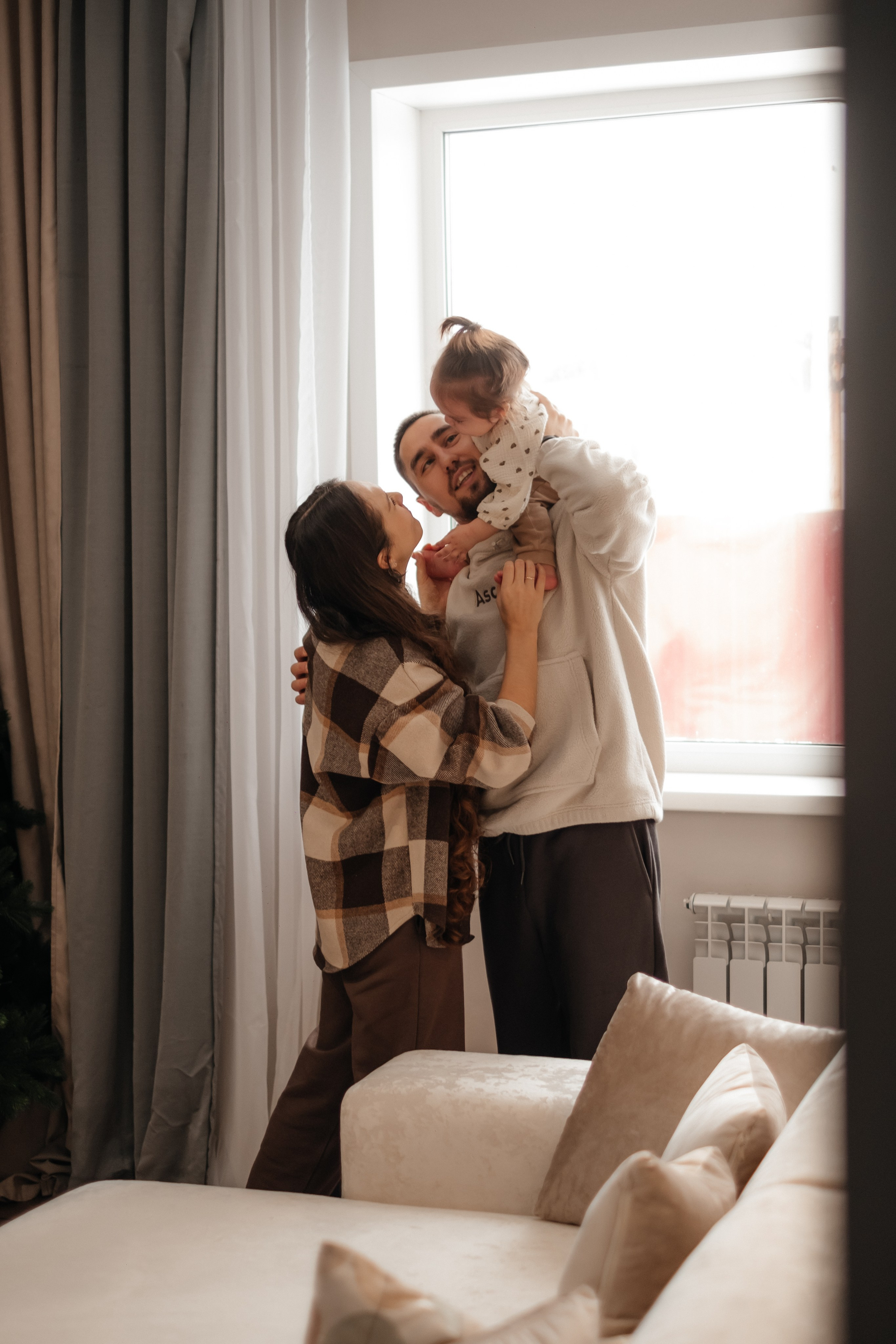 Катя, Саша и Еся | домашняя съемка. Фотограф в Новосибирске Диана Ильиных