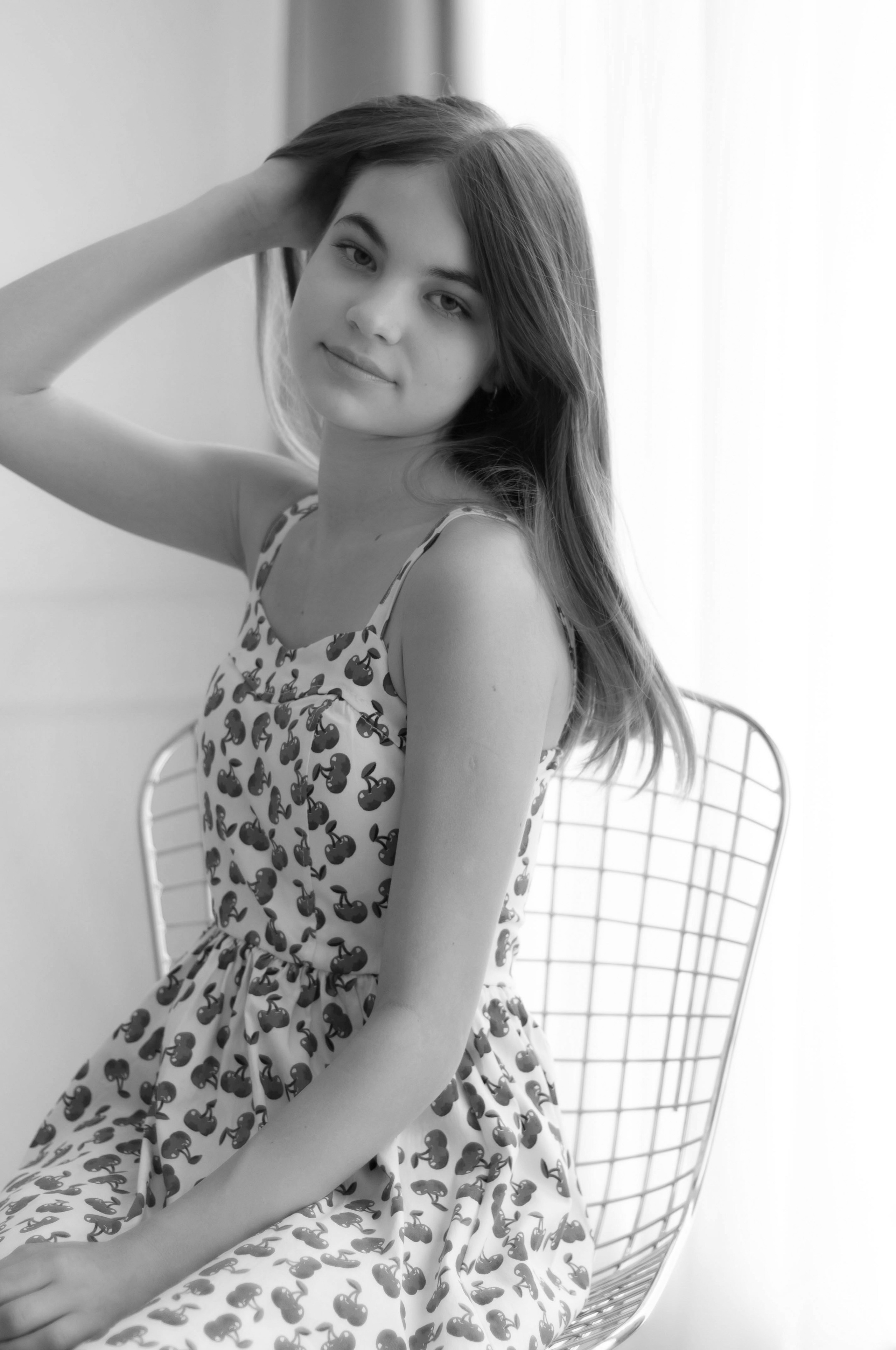 Чёрно-белая, магическая. Сейчас вылетит ПТИЧКА! Фотосессии в Керчи