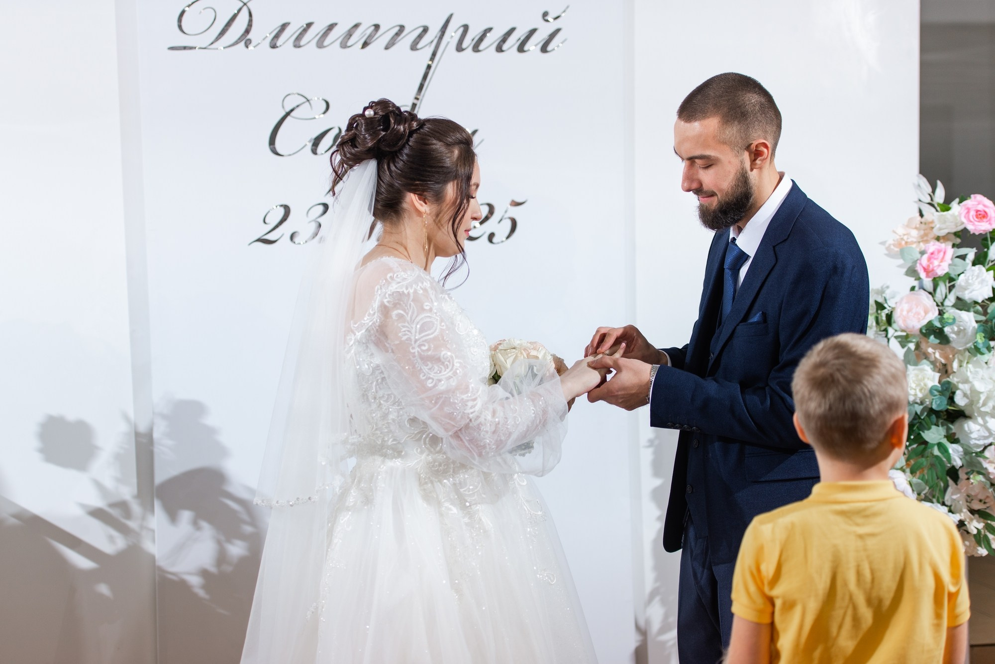 Студия и банкет. Свадебный и семейный фотограф в Омске Мормулев Михаил