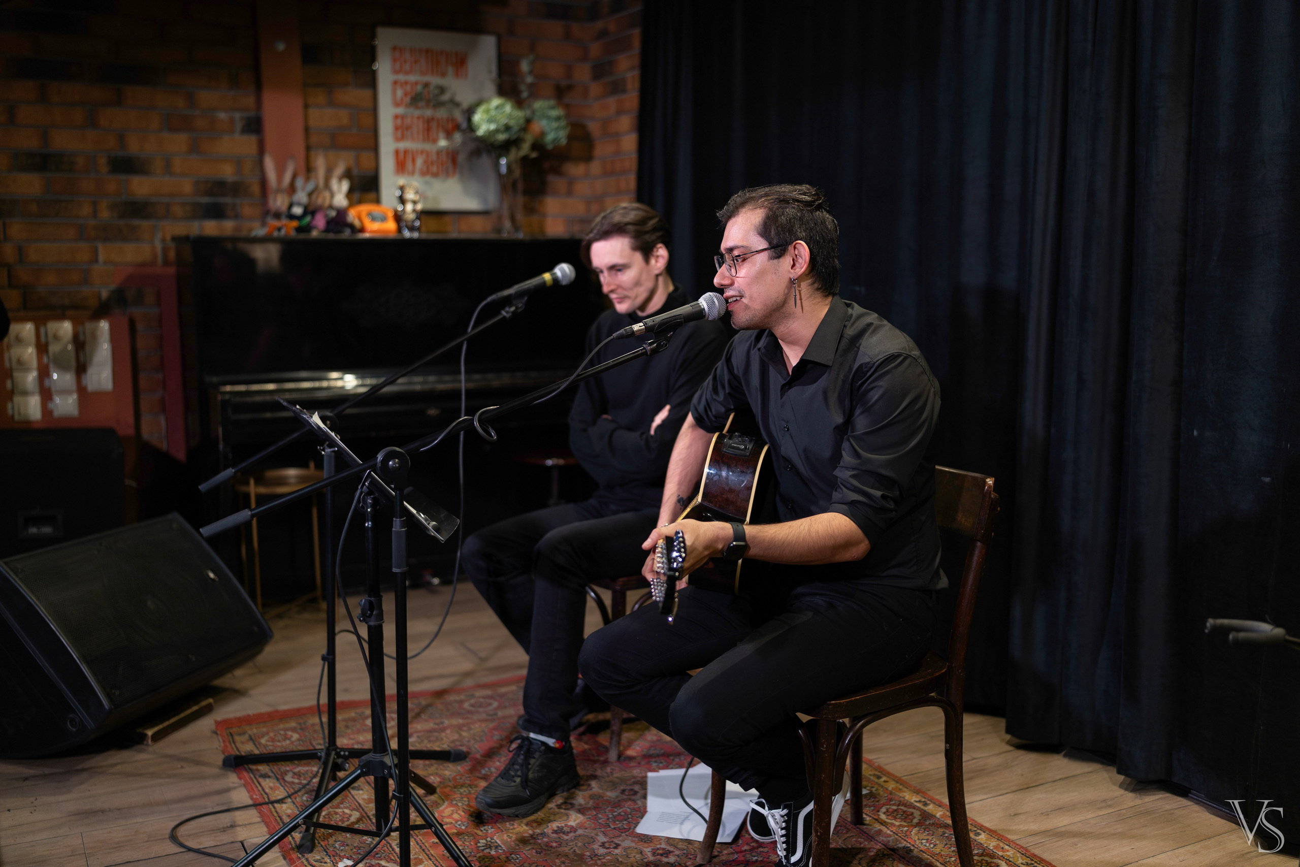 Квартирник Руслана Багирова. Фотограф Виктор Степанов