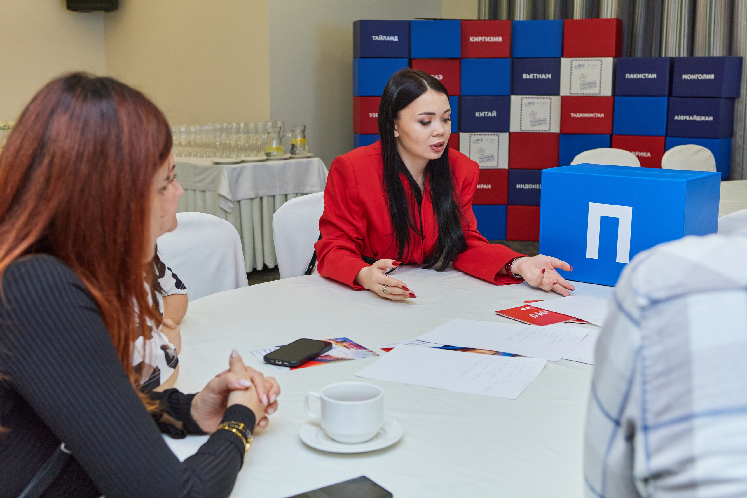 Бизнес-игра «Экспортное казино», центр «Мой Бизнес». Контент-фотограф в Абакане Наталья Нагибина