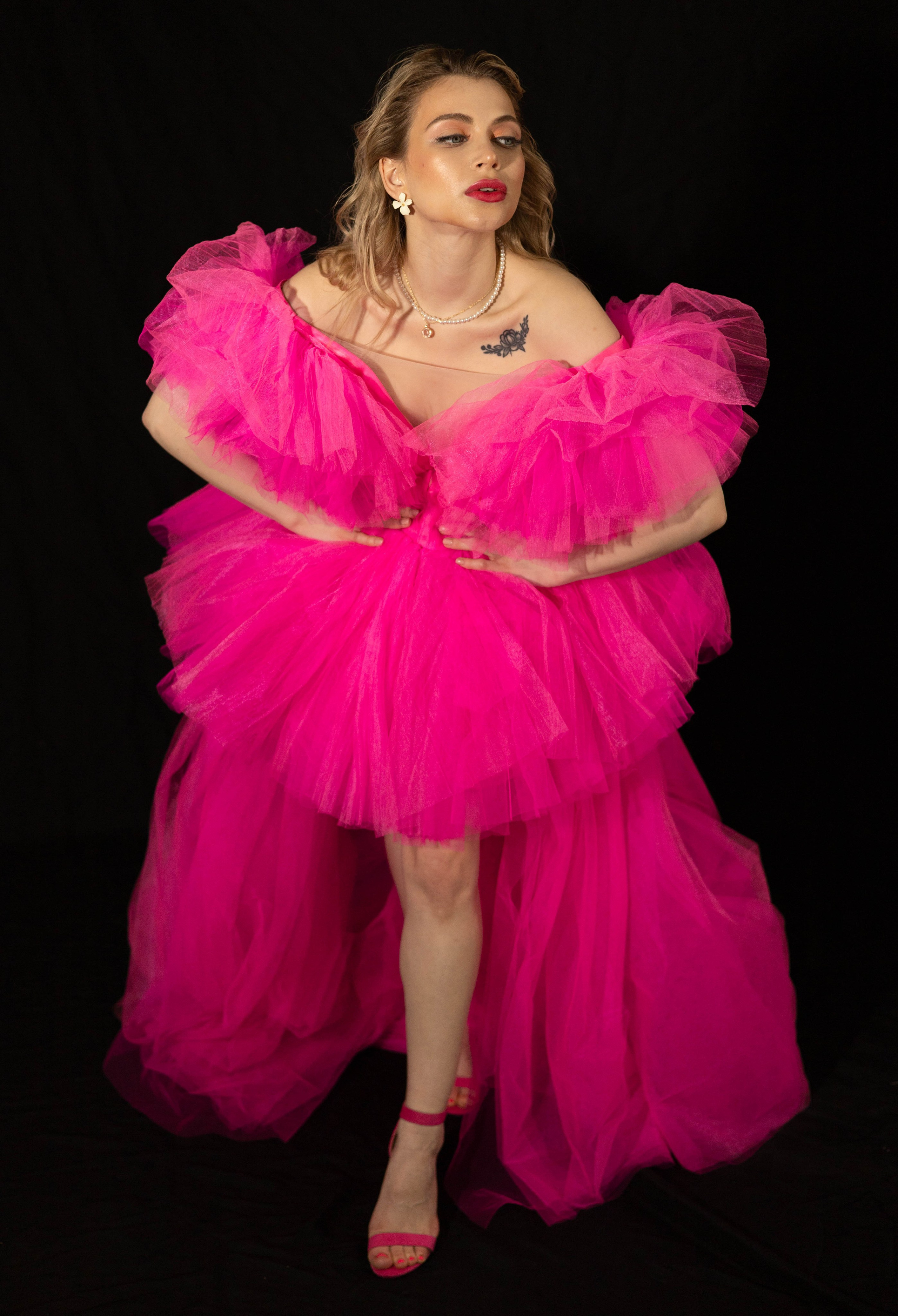 Екатерина. Fuchsia on black. Портретный фотограф Панферова Регина г. Санкт-Петербург, г. Казань