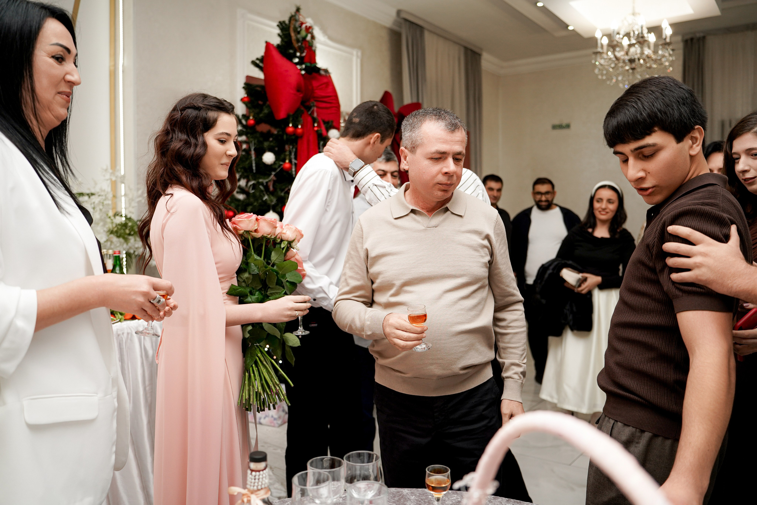 Сватовство. Свадебный фотограф в Ростове-на-Дону. Таинство Крещения и Венчания, семейные фотосессии. Алёна Чёботова