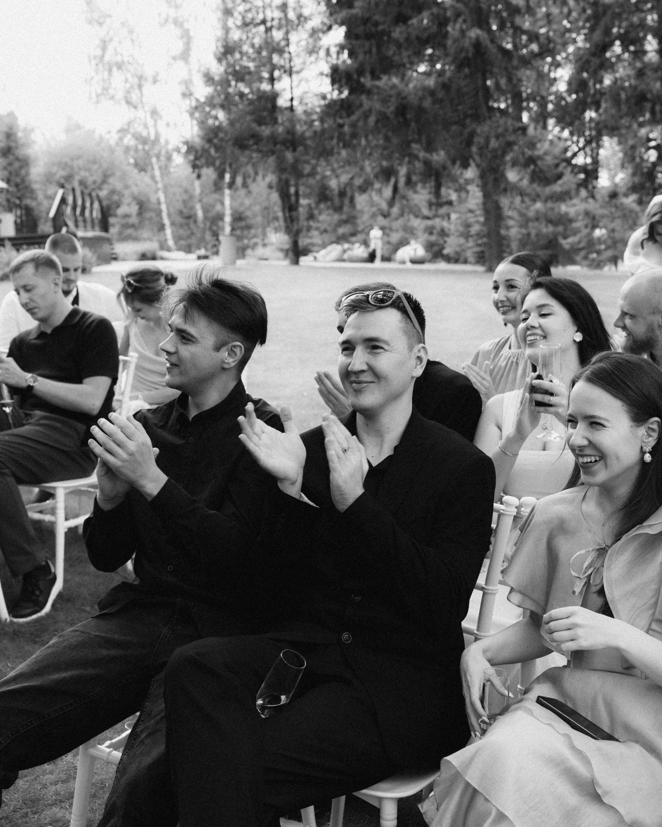 Гости на свадьбе