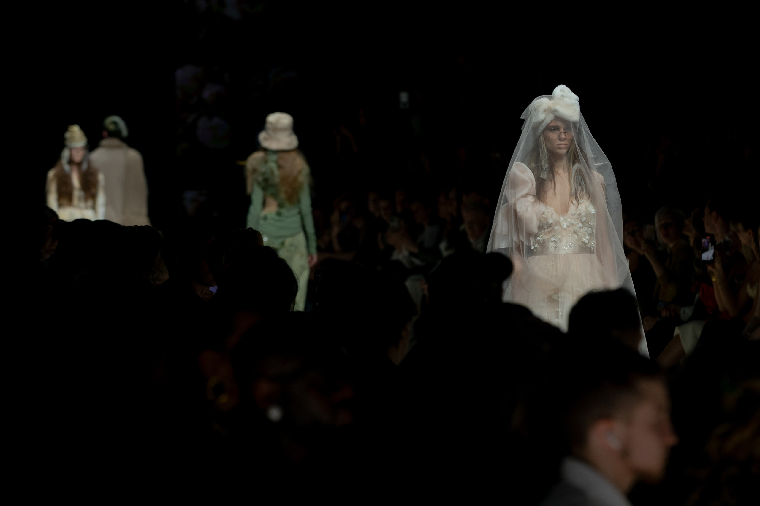 Московская неделя моды. Показ Игоря Гуляева. Фотограф в Ростов-на-Дону Виктория Савчук