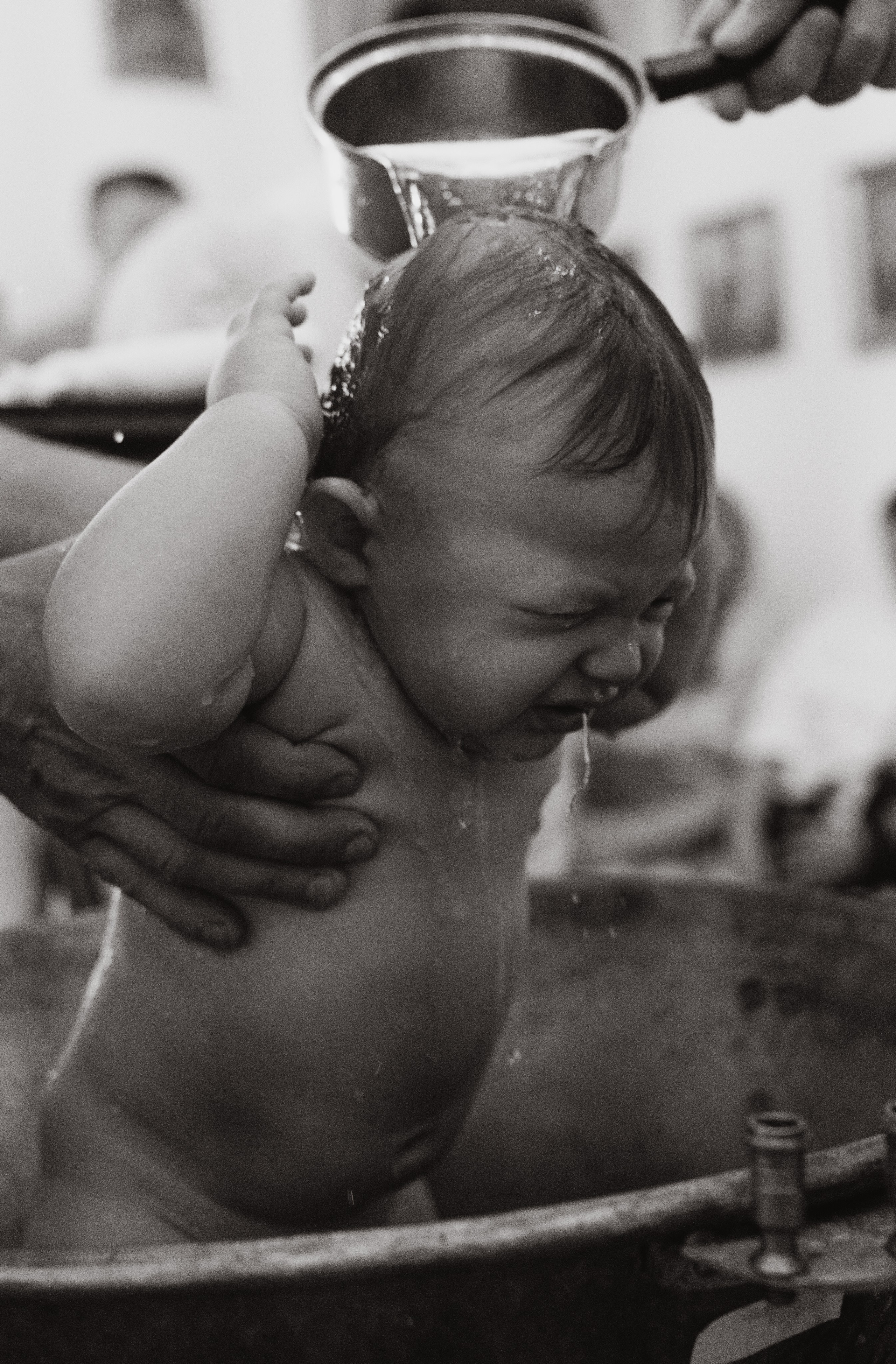 Таинство крещение в Москве. Семейный, ньюборн фотограф, фотограф на роды в Москве, Виктория Тюльдюкова