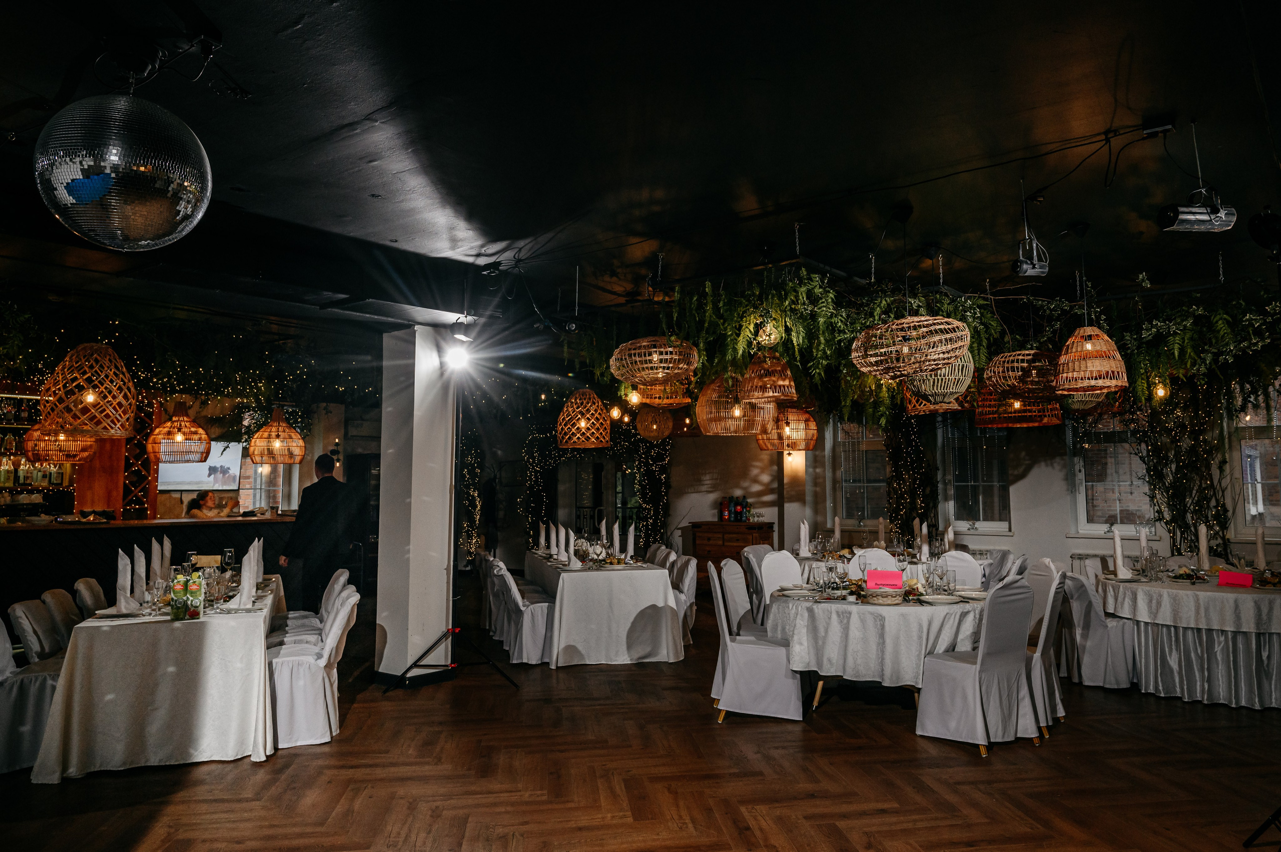 Выпускной Школа № 7. Фотограф Владивосток. Игорь Кирсанов