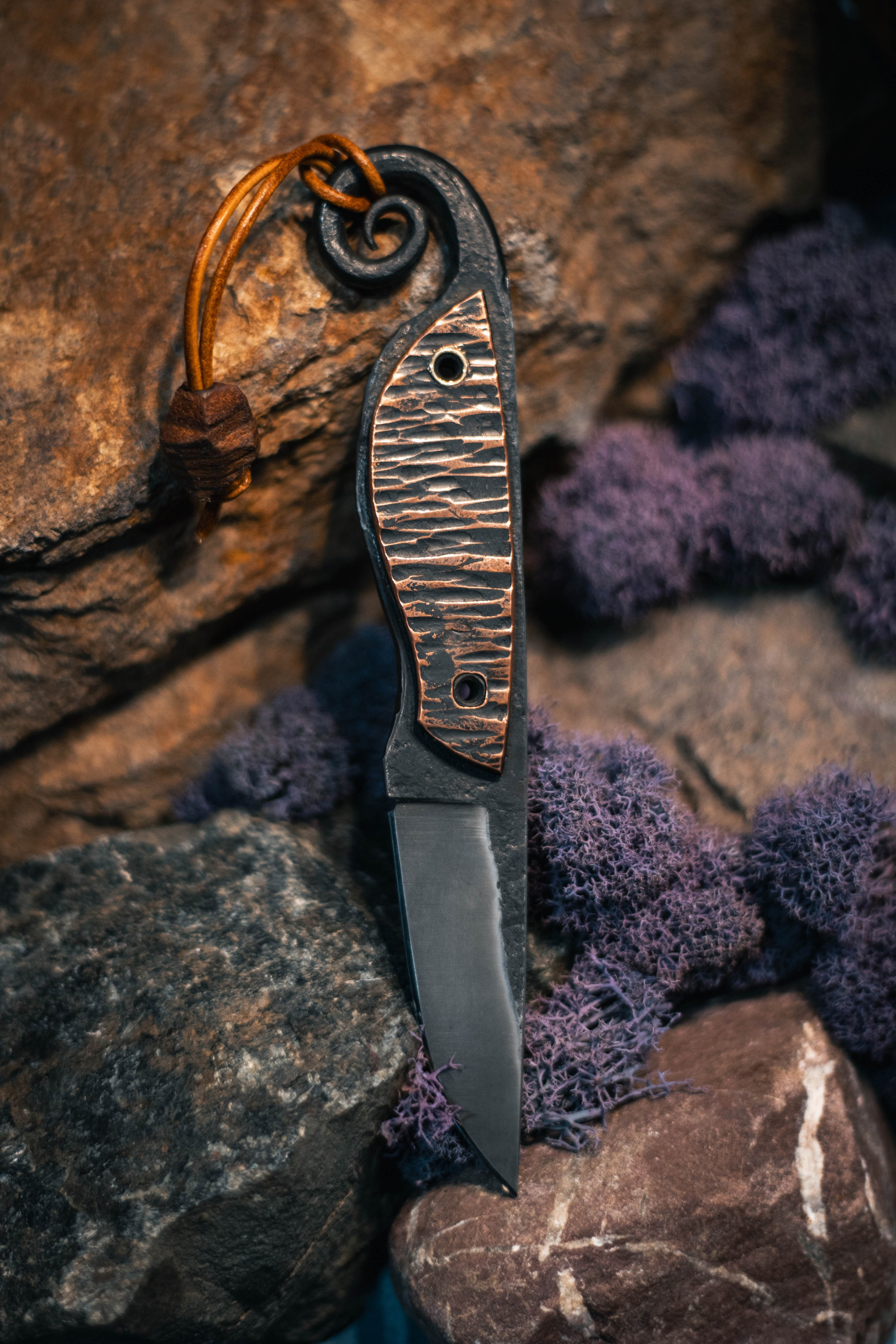 Выставка "Клинок". Фотограф и кожевник Кирилл Удалов