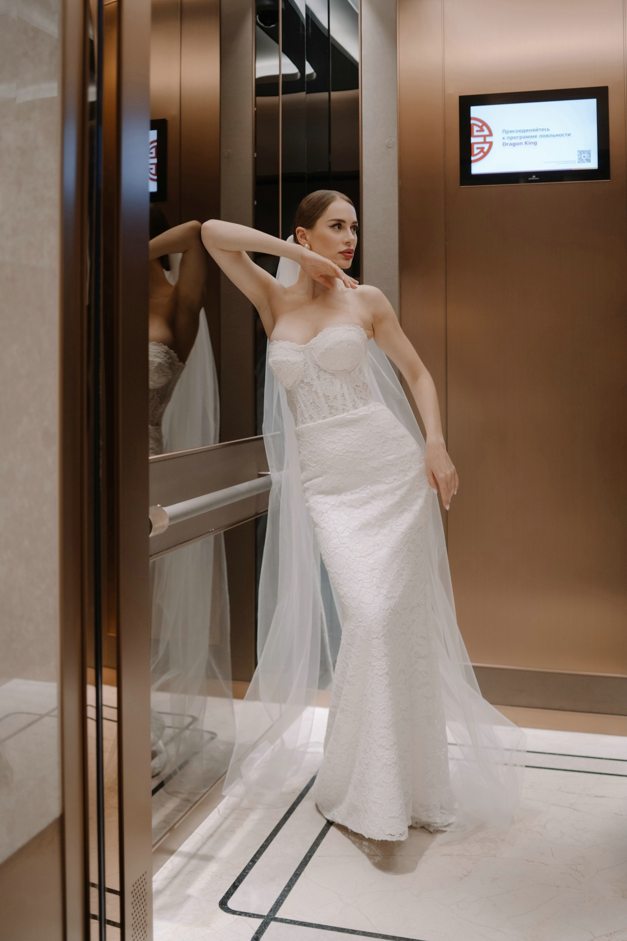 Свадебная фотосессия в Soluxe hotel Moscow. Свадебный и семейный фотограф в Москве Светлана Зоткина