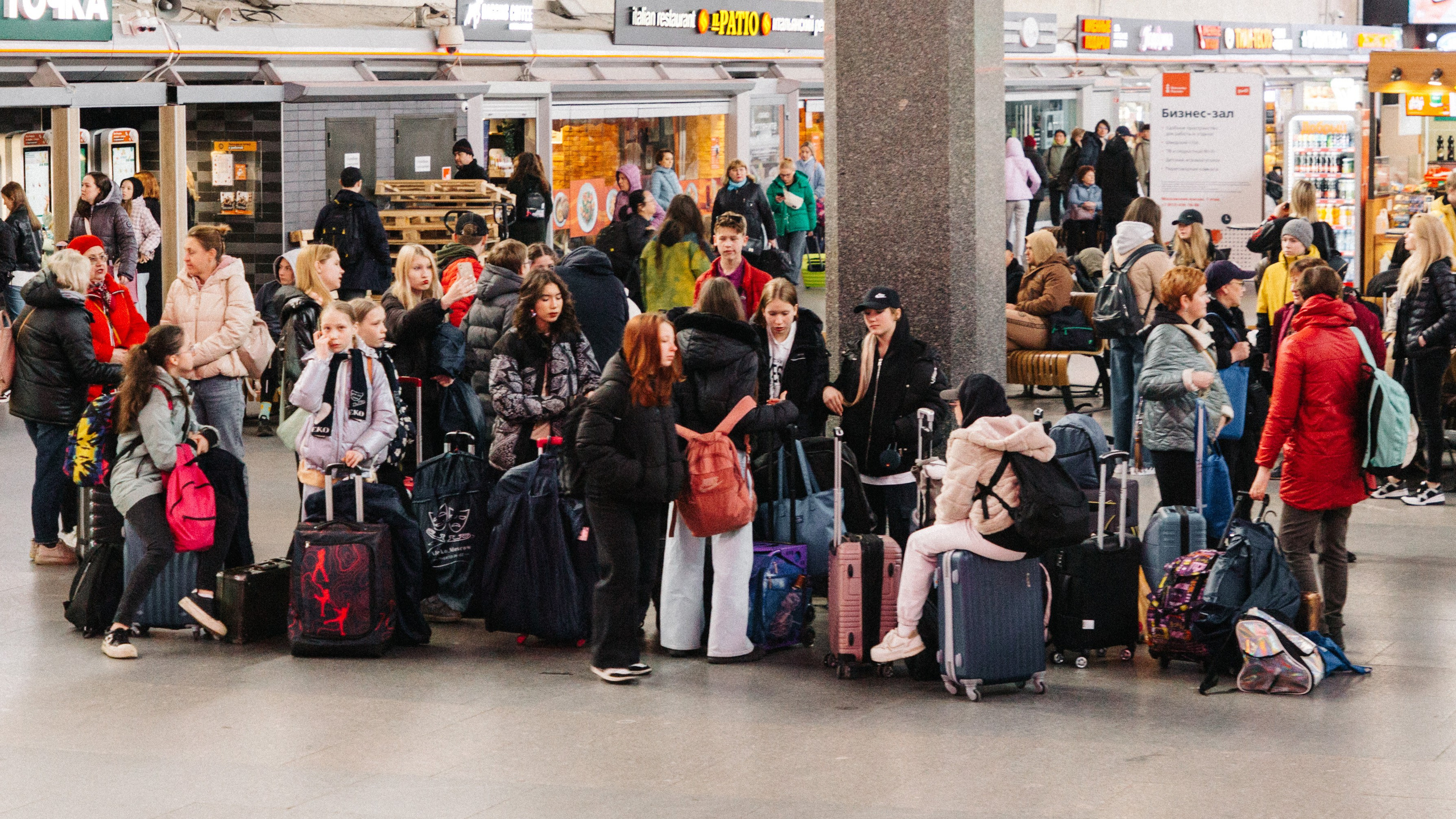 Экскурсия по Санкт-Петербургу с детским театром на льду «АЛЕКО » 11.05.2024. Репортажный фотограф в Москве