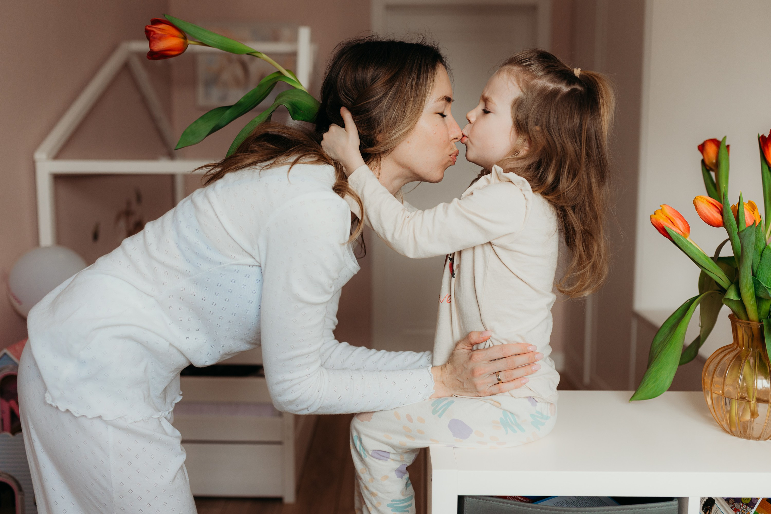 Настя, Рома и Николь дома. Семейный и детский фотограф в Новосибирске и Краснообске — Анна Ким