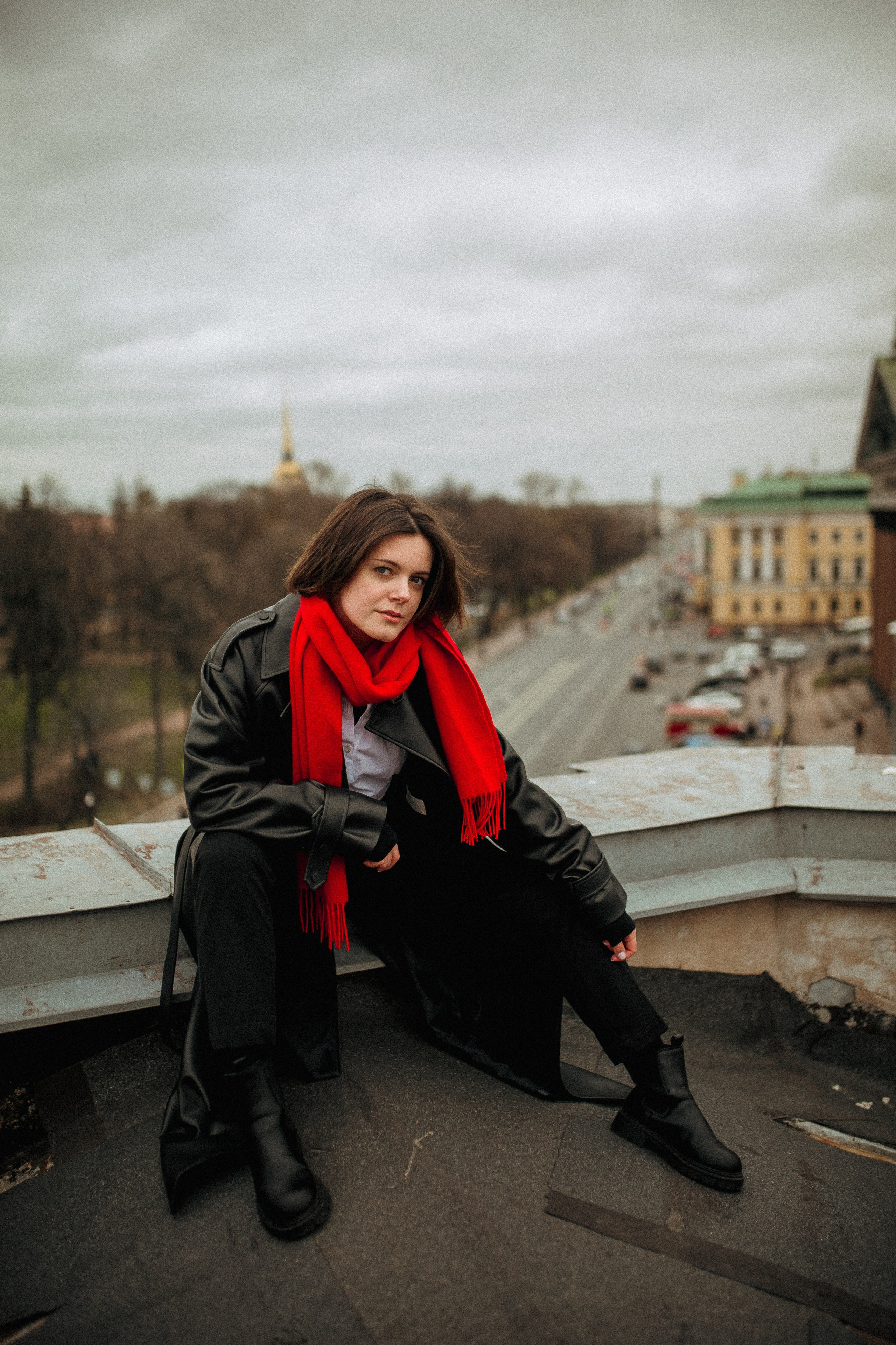 Анна на крышах Питера. Семейный и Свадебный фотограф в Санкт-Петербурге Плохая Екатерина