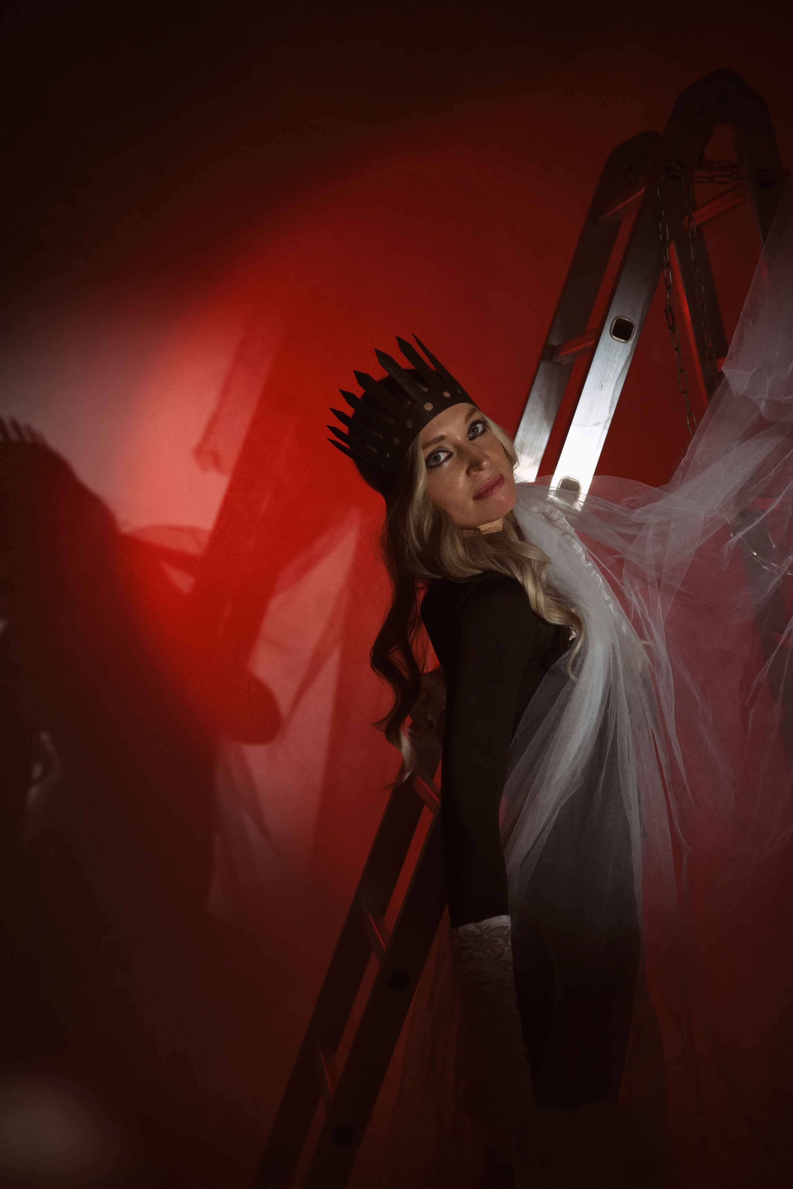 NEO-TSAREVNA. Yulia Yurchevskaya | Art Director & Visual Visionary