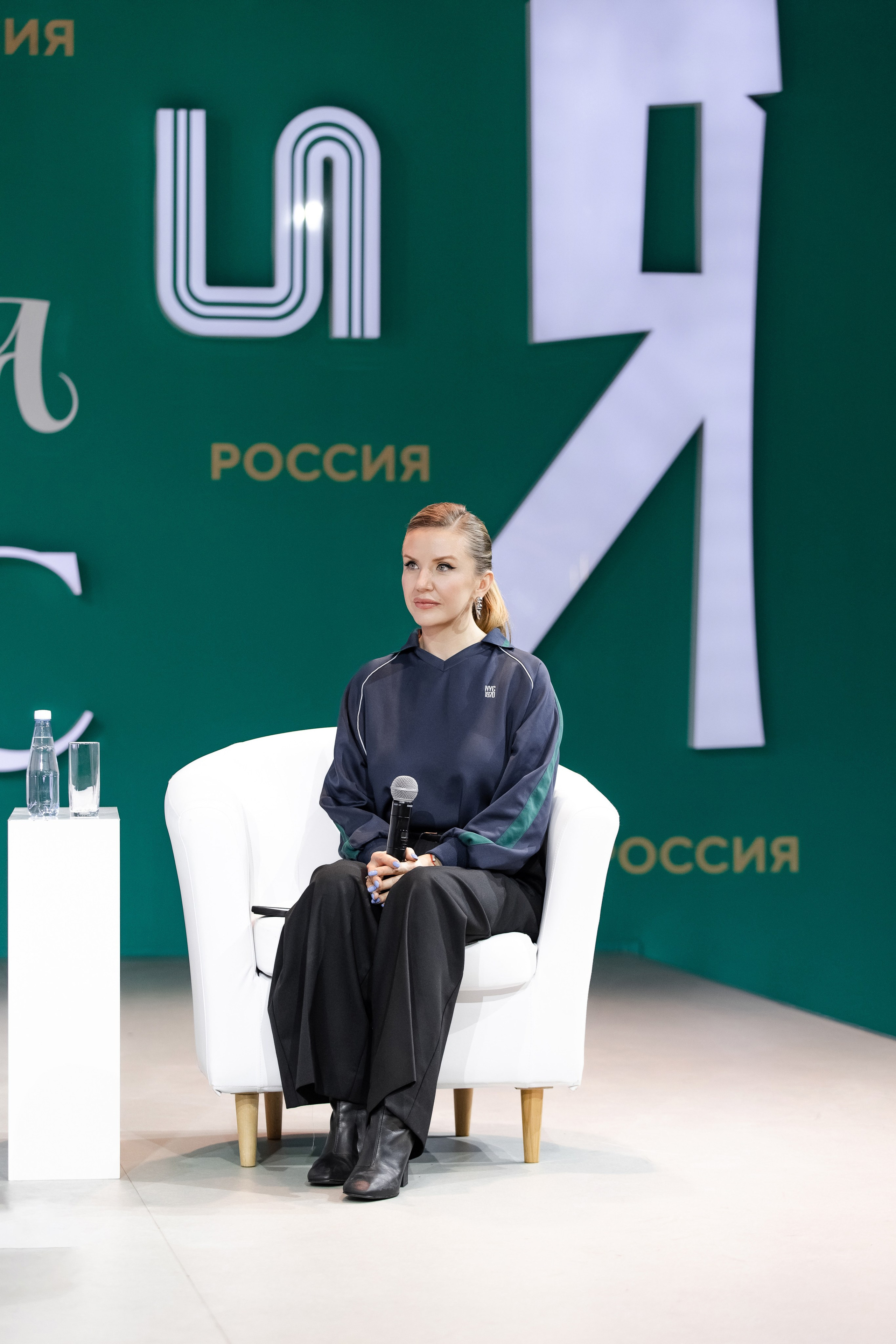 Выставка Россия: наша культура. Свадебный репортажный фотограф в Москве