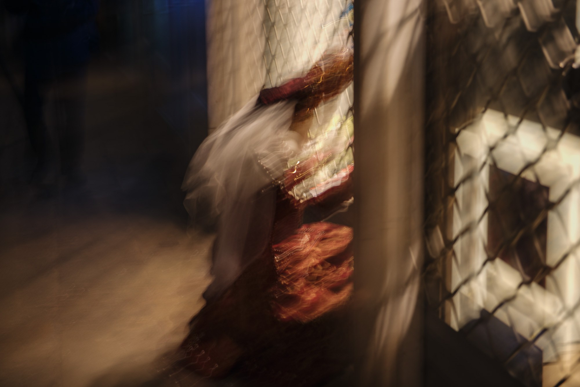 Фотографии призраков Венеции | Мистическая фотосессия карнавала Motion Blur