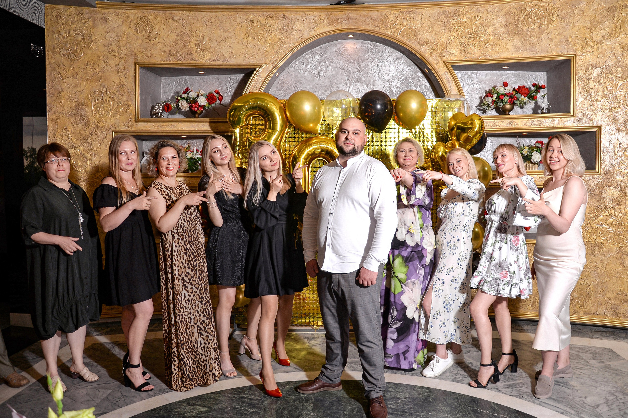 ДР Александр, ресторан Парадиз (в ретуши). Семейный и свадебный фотограф Галина Абакумова, фотосессии в Белгороде