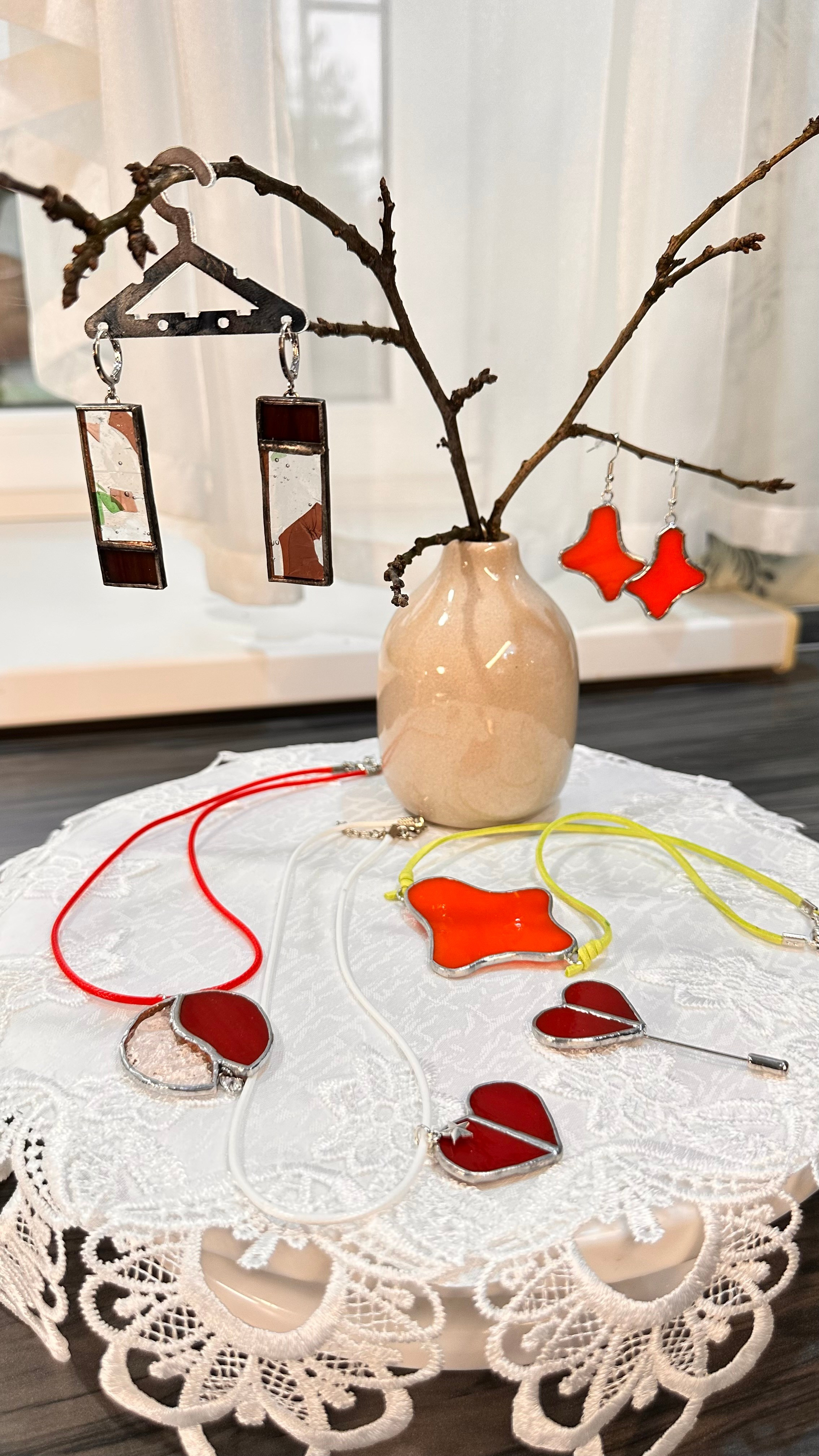 Витражи в наличии. Оформляю пространства. Витражи с сухоцветами в технике Тиффани