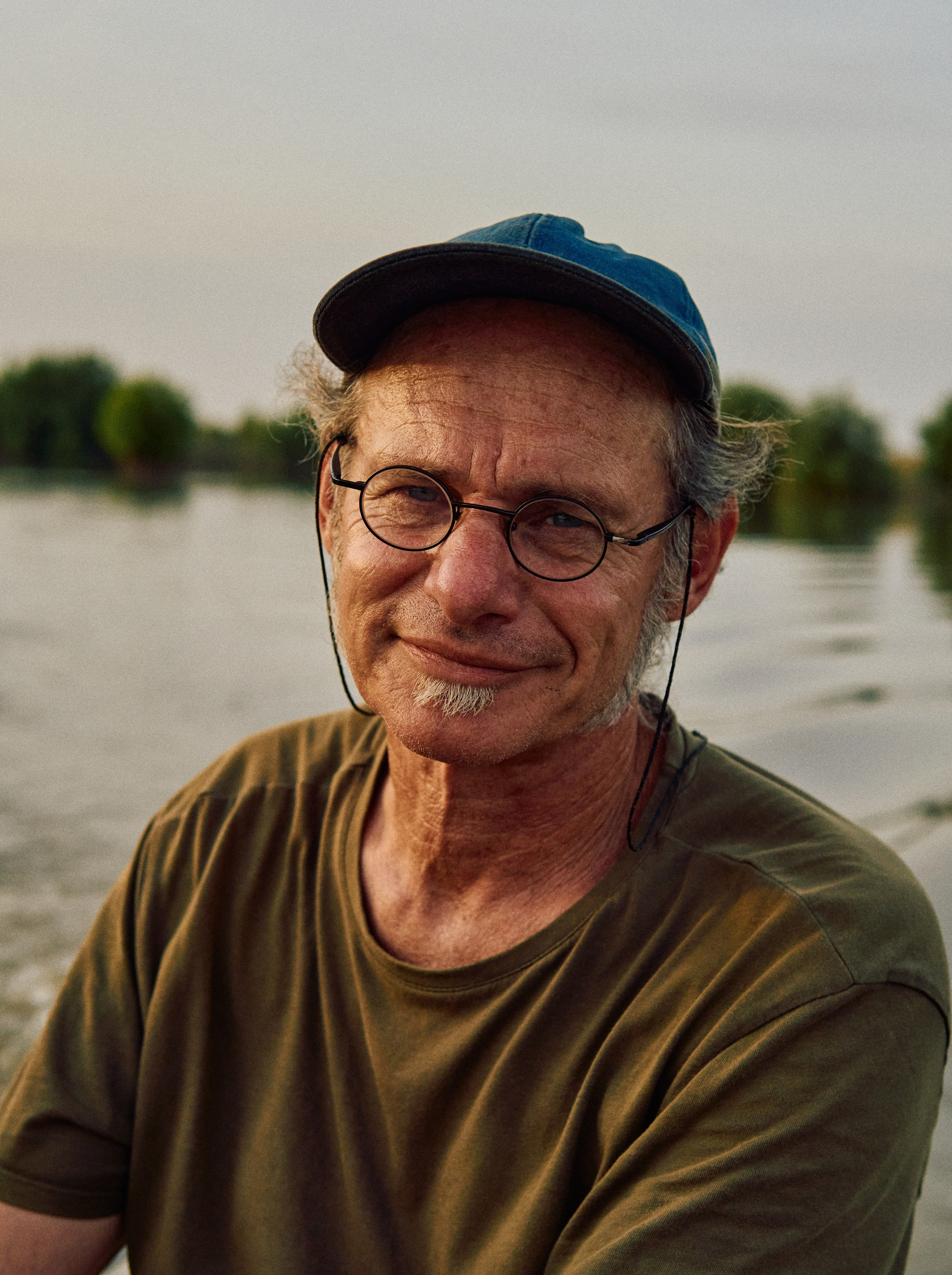 Gambia River. See the moment and catche. commercial and reportage