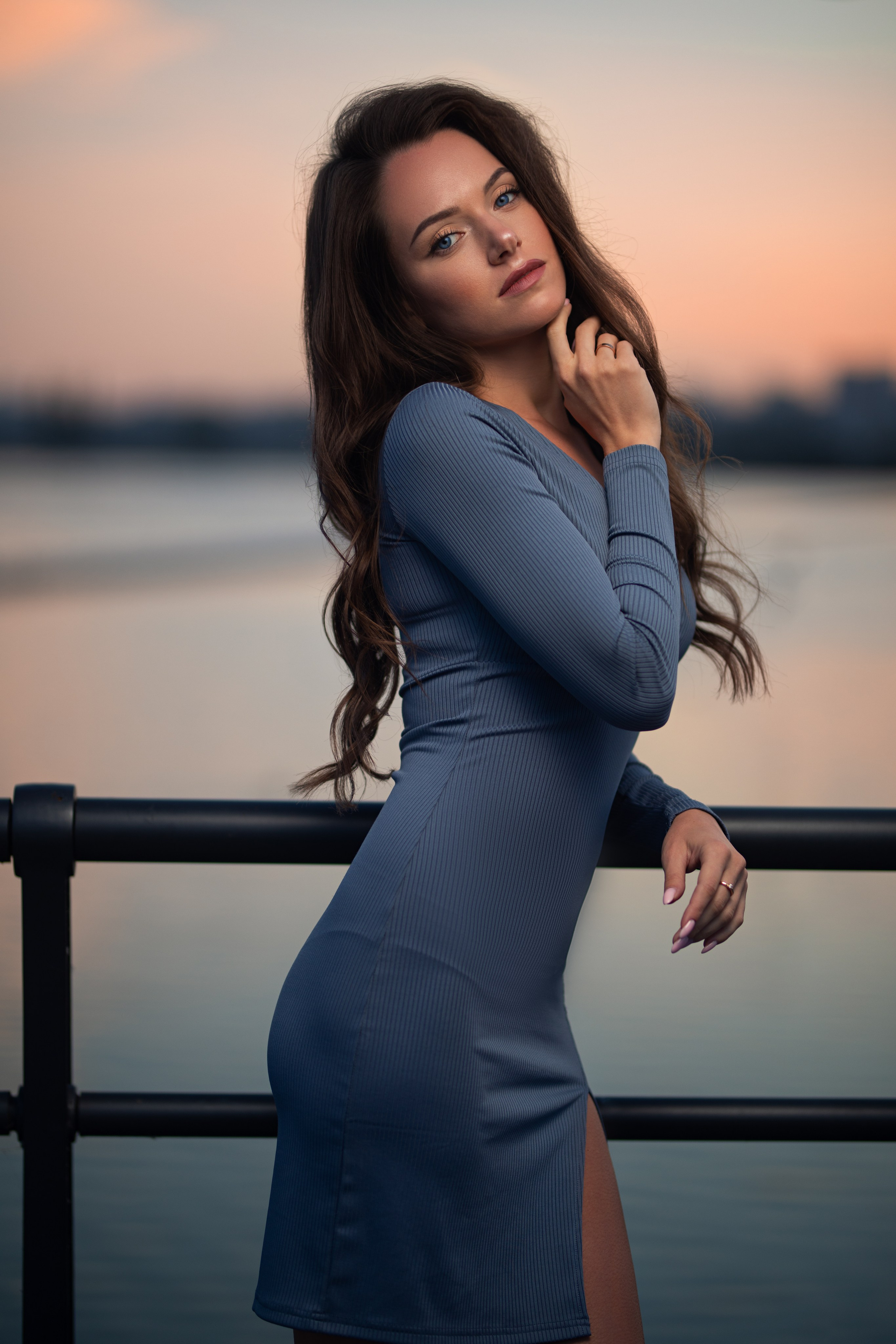 Вечерняя съемка с Екатериной на берегу реки в формате для «себя»