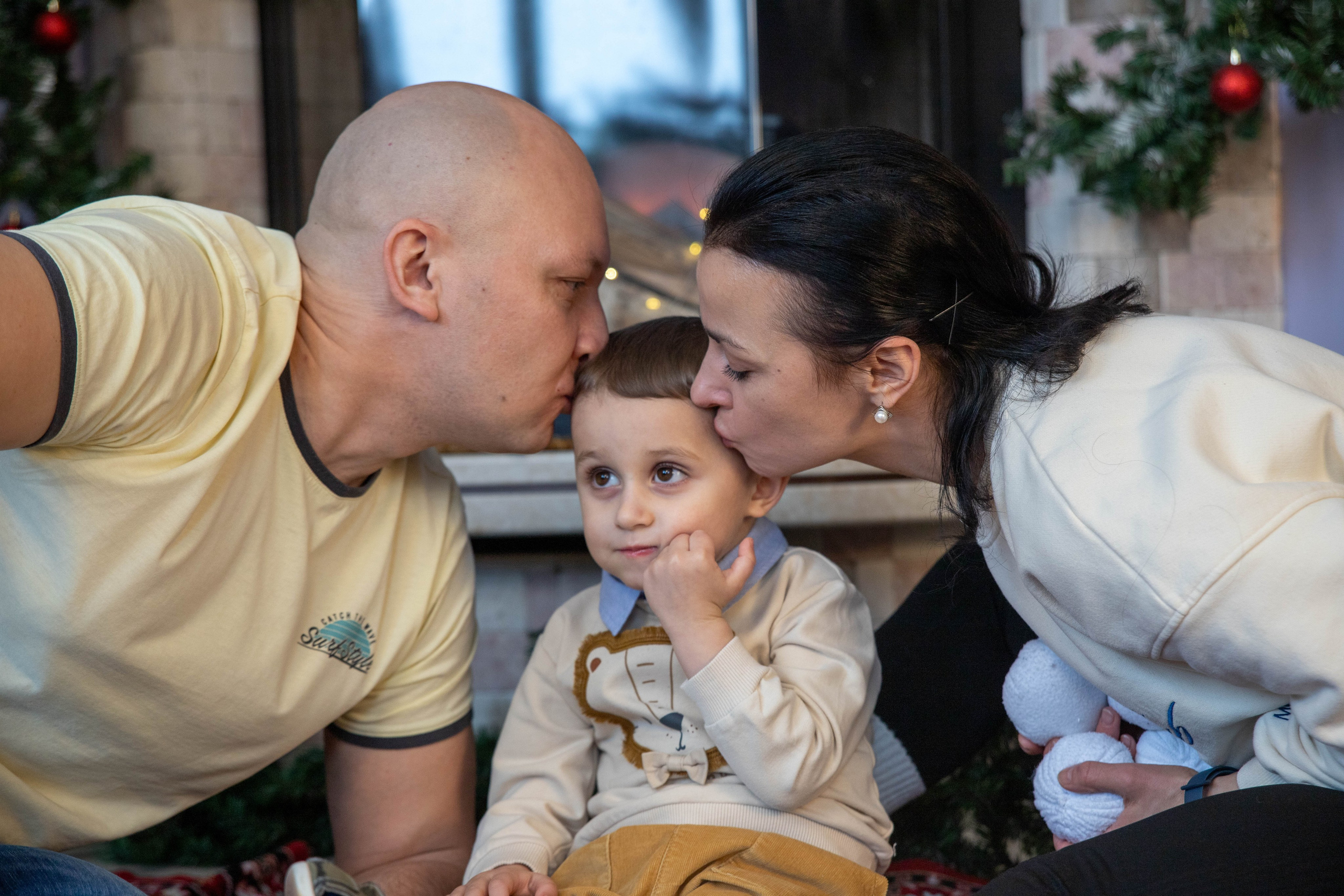 Новогодняя. Дёма и родители. Фотограф Лапочкина Татьяна