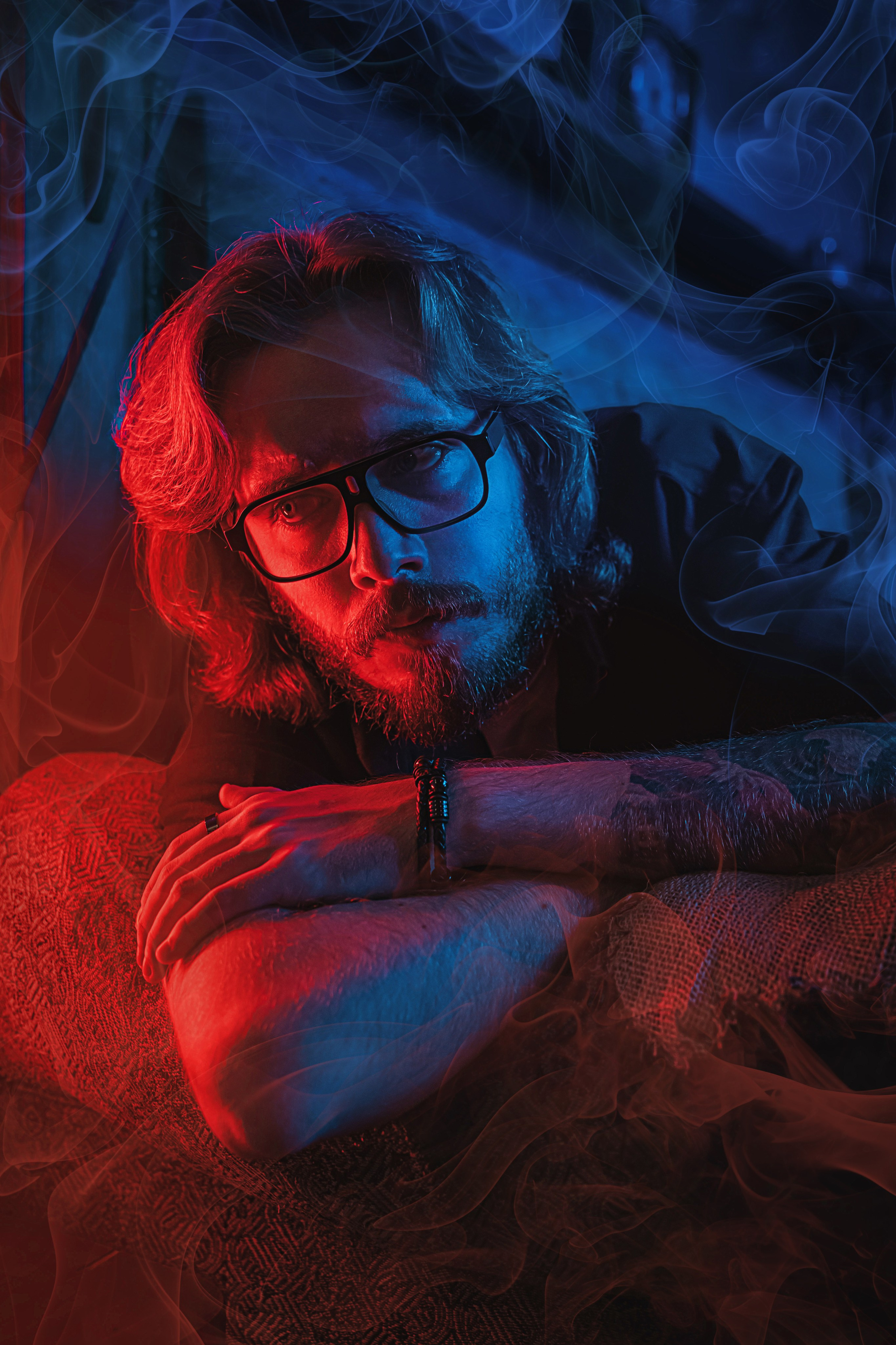 Мрак в неоновых лучах. Репортажный фотограф Анастасия Рубцова