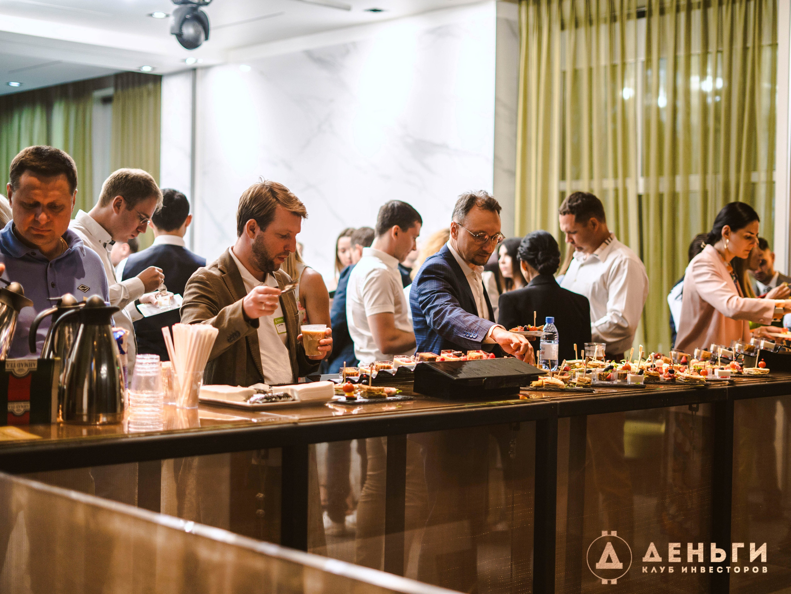 Инвестиционный клуб ''Деньги». Свадебный фотограф