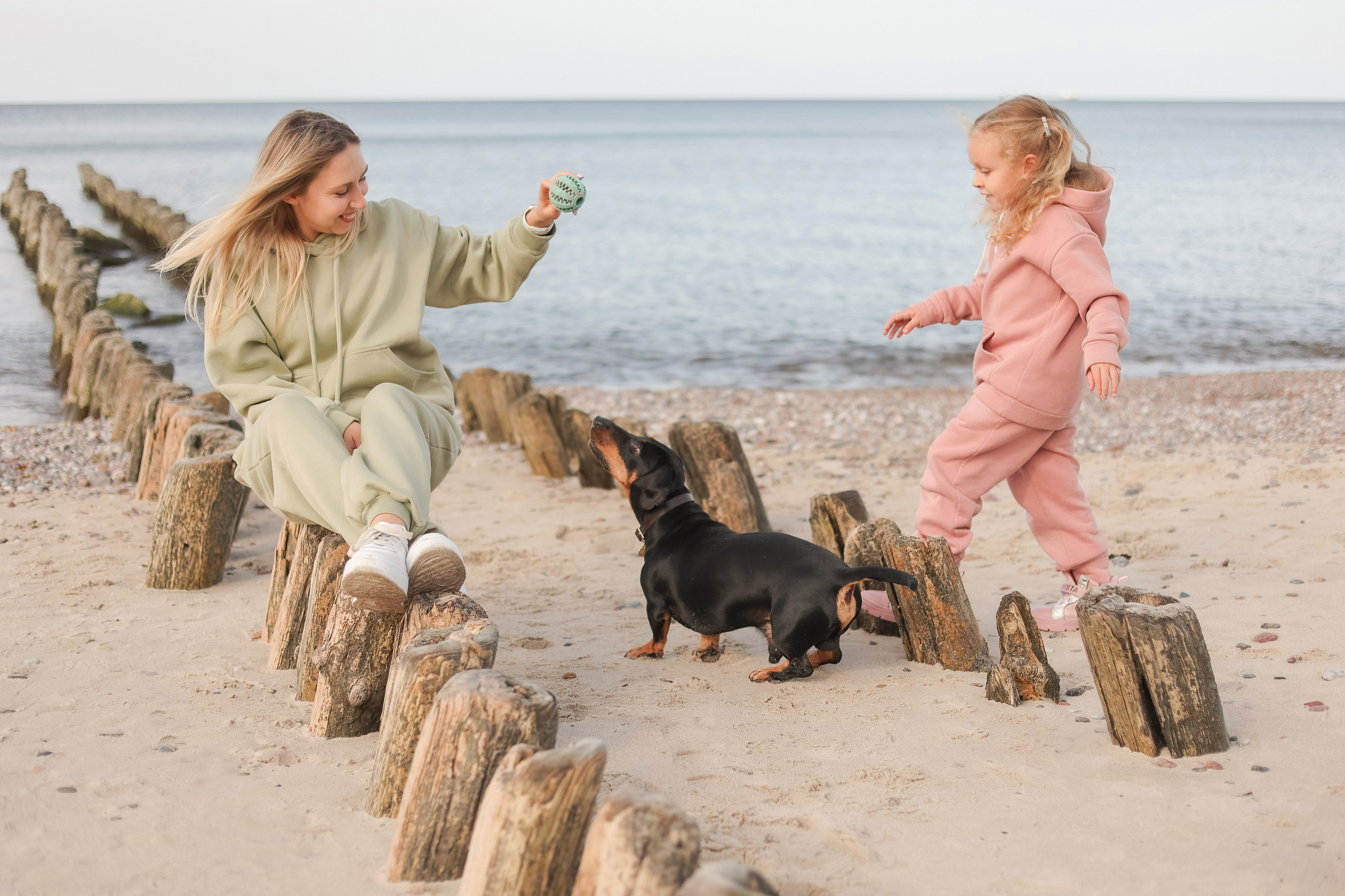Марина и Ксюша — Куршская коса/Королевский бор. Семейный фотограф в Калининграде Никазакова Ольга