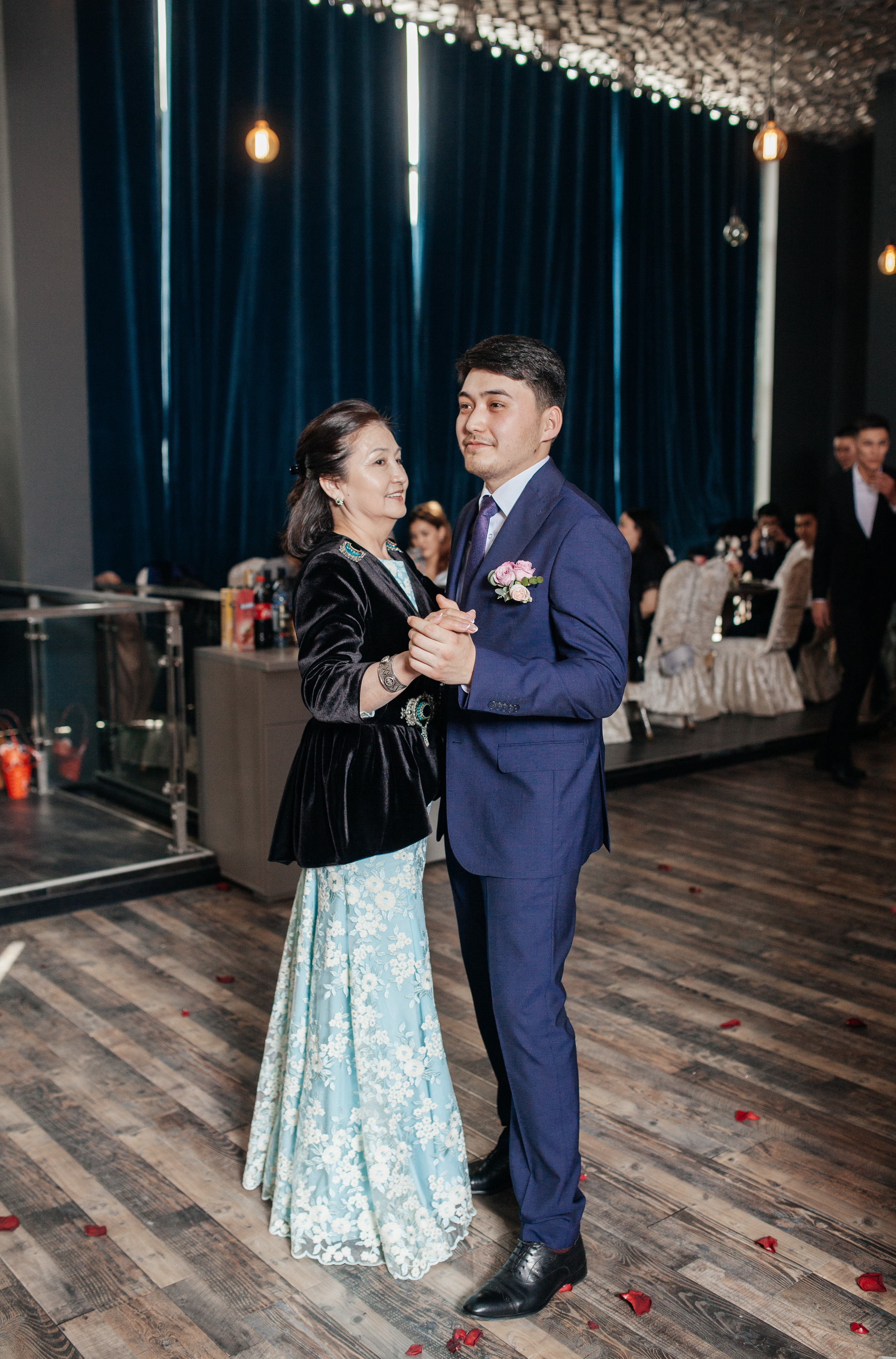 Свадьба. Фотограф в Алматы Сиражев Карымсак. Фотосессия, бизнес портреты