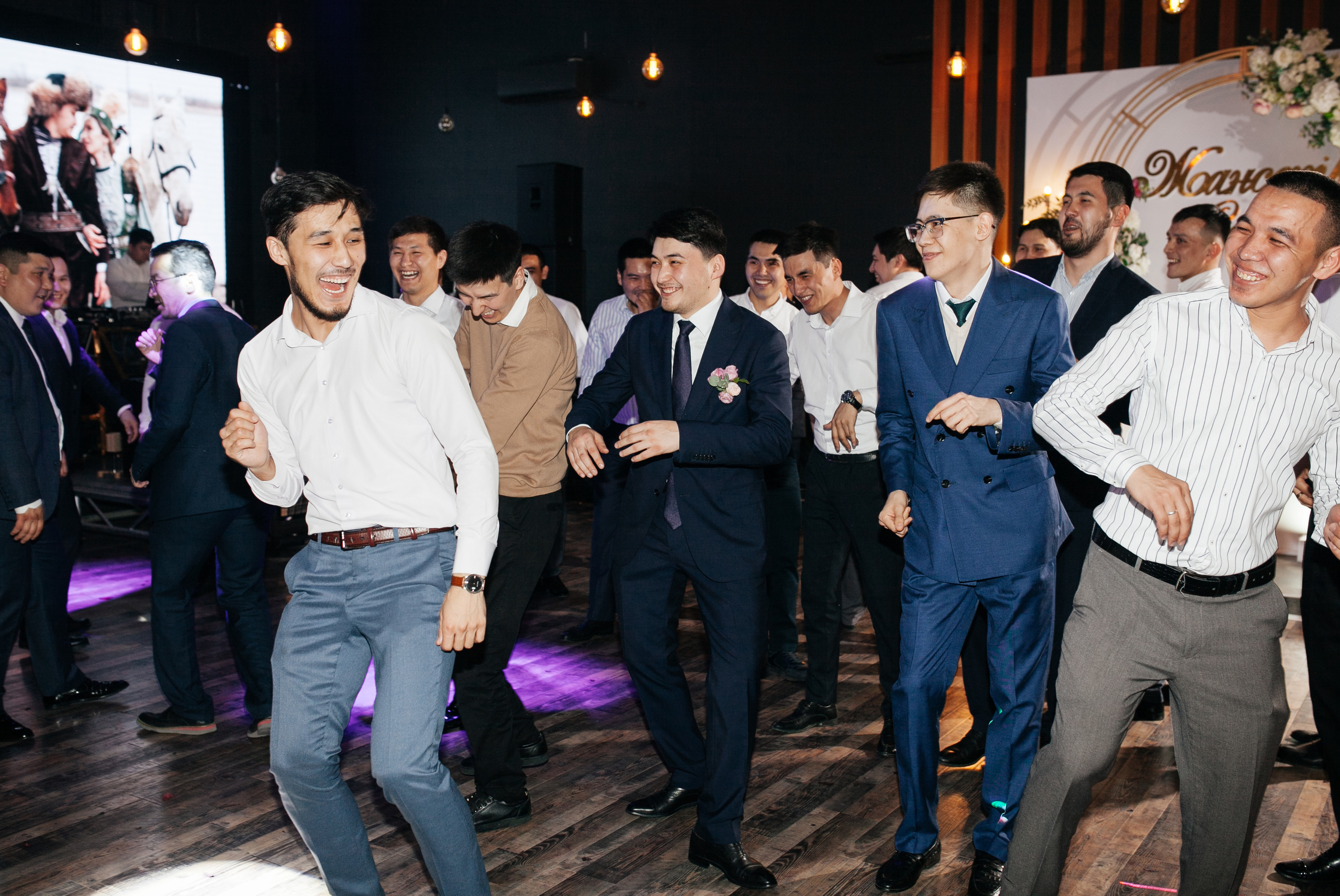 Свадьба. Фотограф в Алматы Сиражев Карымсак. Фотосессия, бизнес портреты