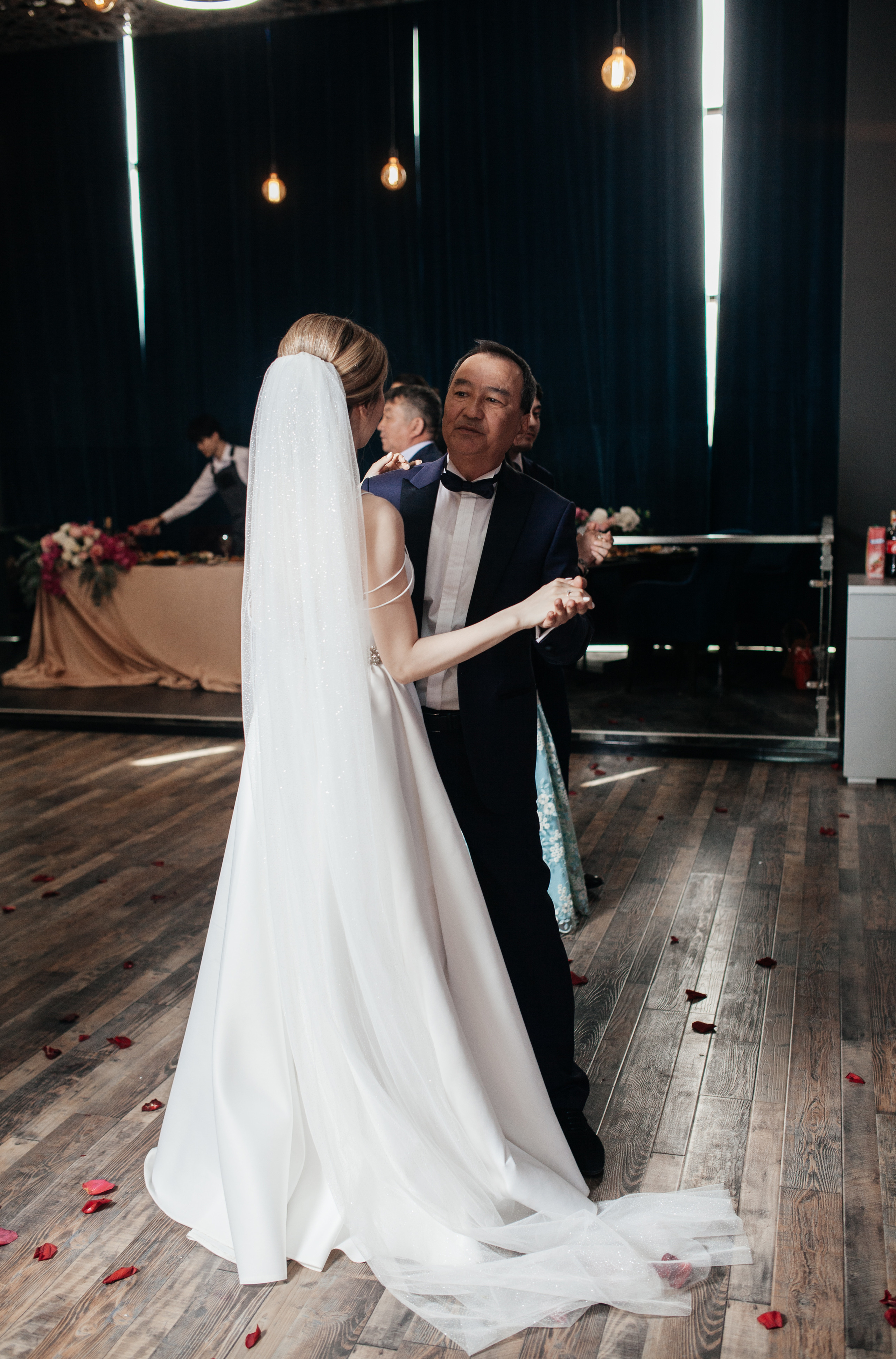 Свадьба. Фотограф в Алматы Сиражев Карымсак. Фотосессия, бизнес портреты