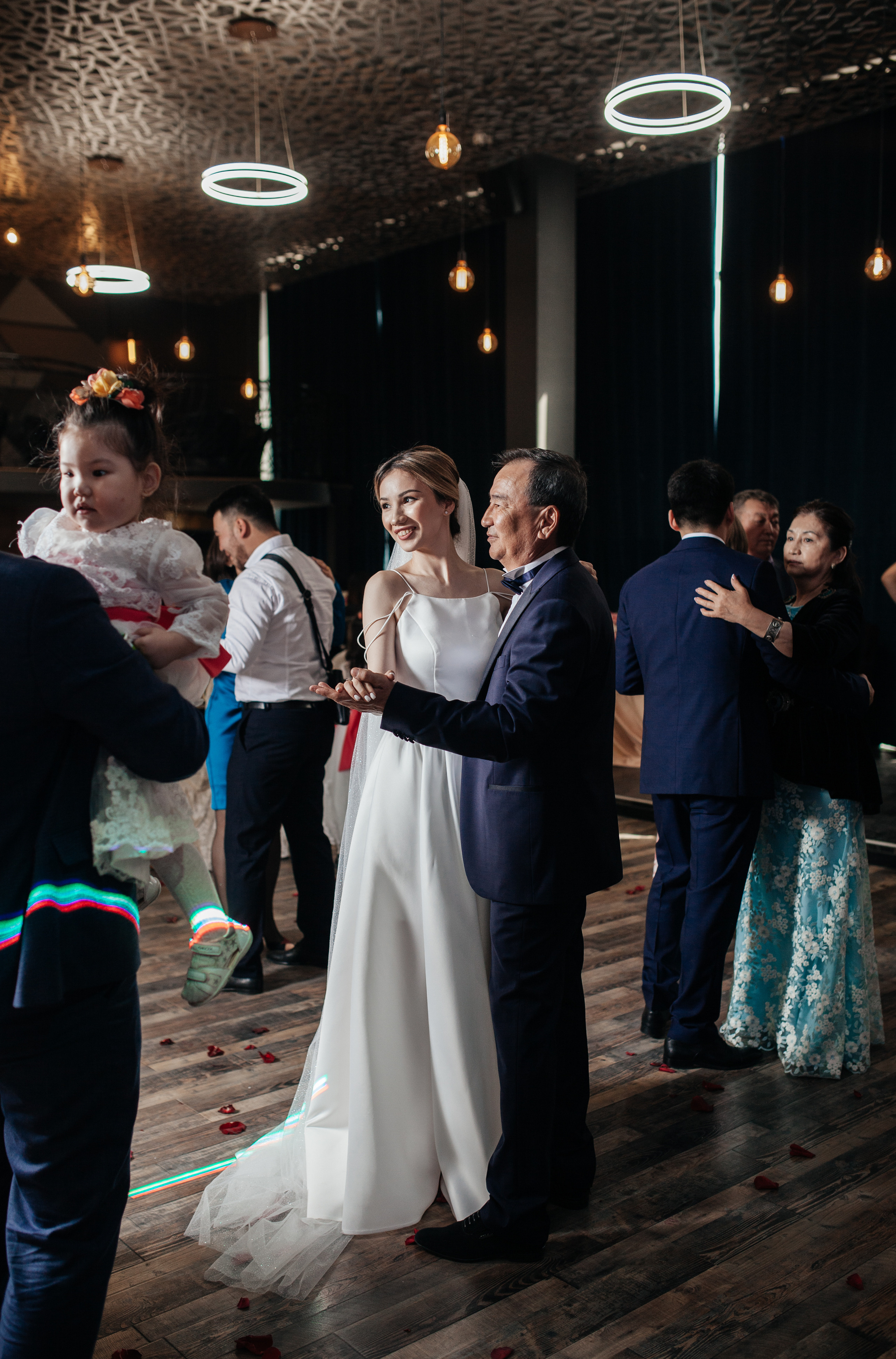 Свадьба. Фотограф в Алматы Сиражев Карымсак. Фотосессия, бизнес портреты