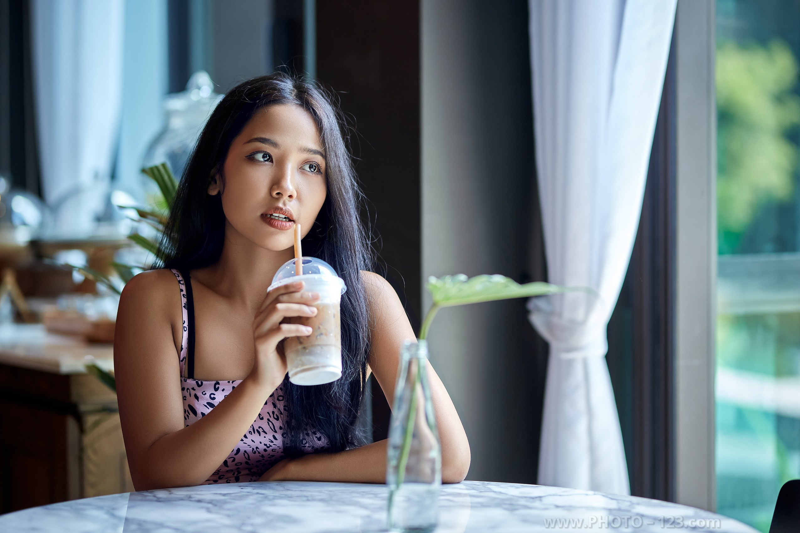 Mimee (18+). Photographer, Retoucher & Graphic Designer @photo123pro