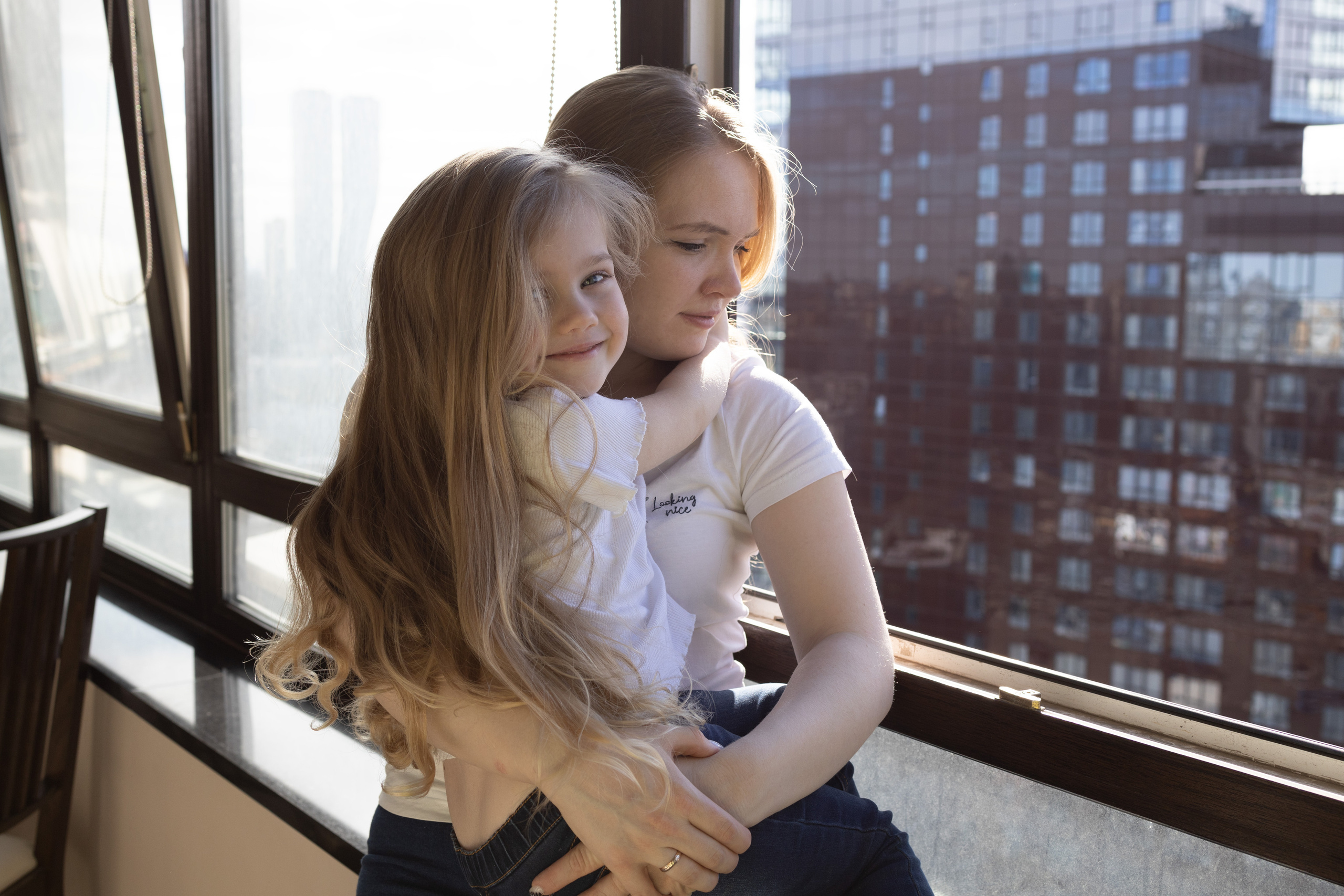 Пицца вкуснее, когда её готовят мама с дочкой. Репортажный и студийный фотограф в Москве — Софи