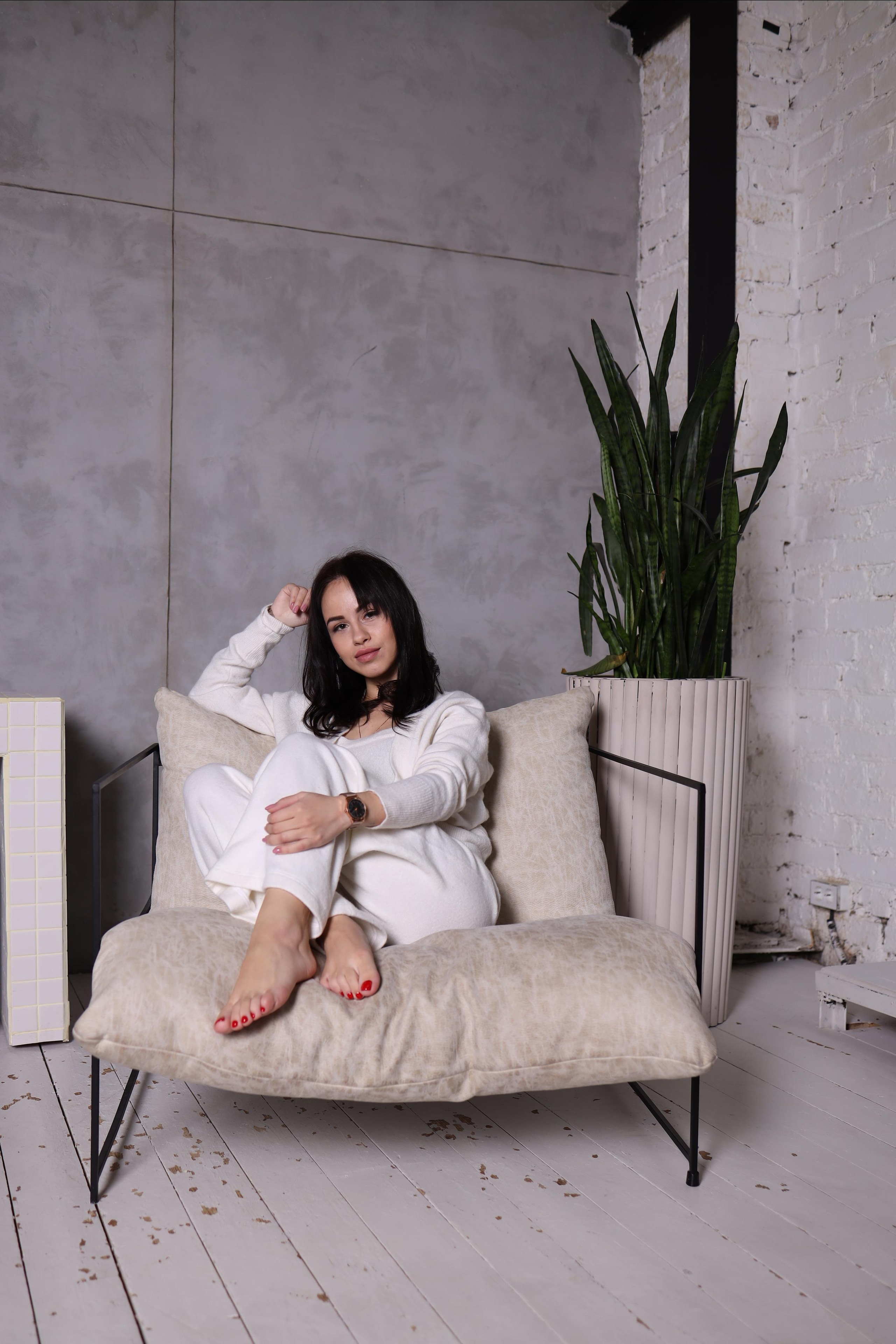 Женственная фотосессия в студии. Репортажный и студийный фотограф в Москве — Софи