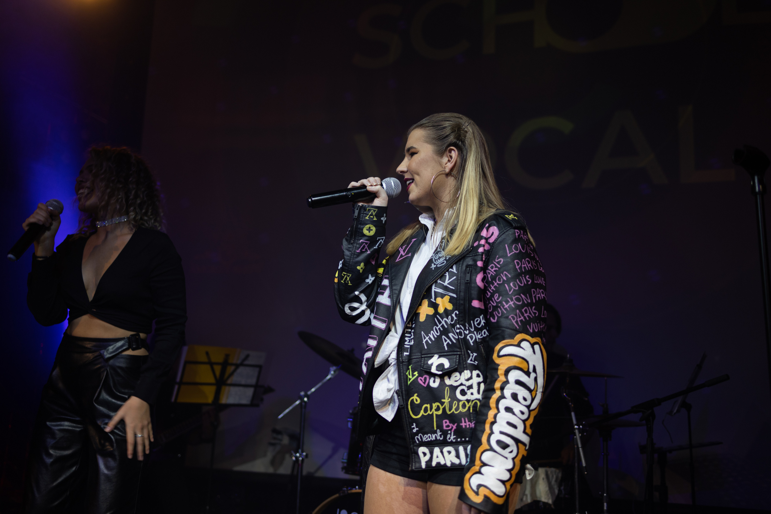 Концерт в клубе Amoret Club. Репортажный и студийный фотограф в Москве — Софи