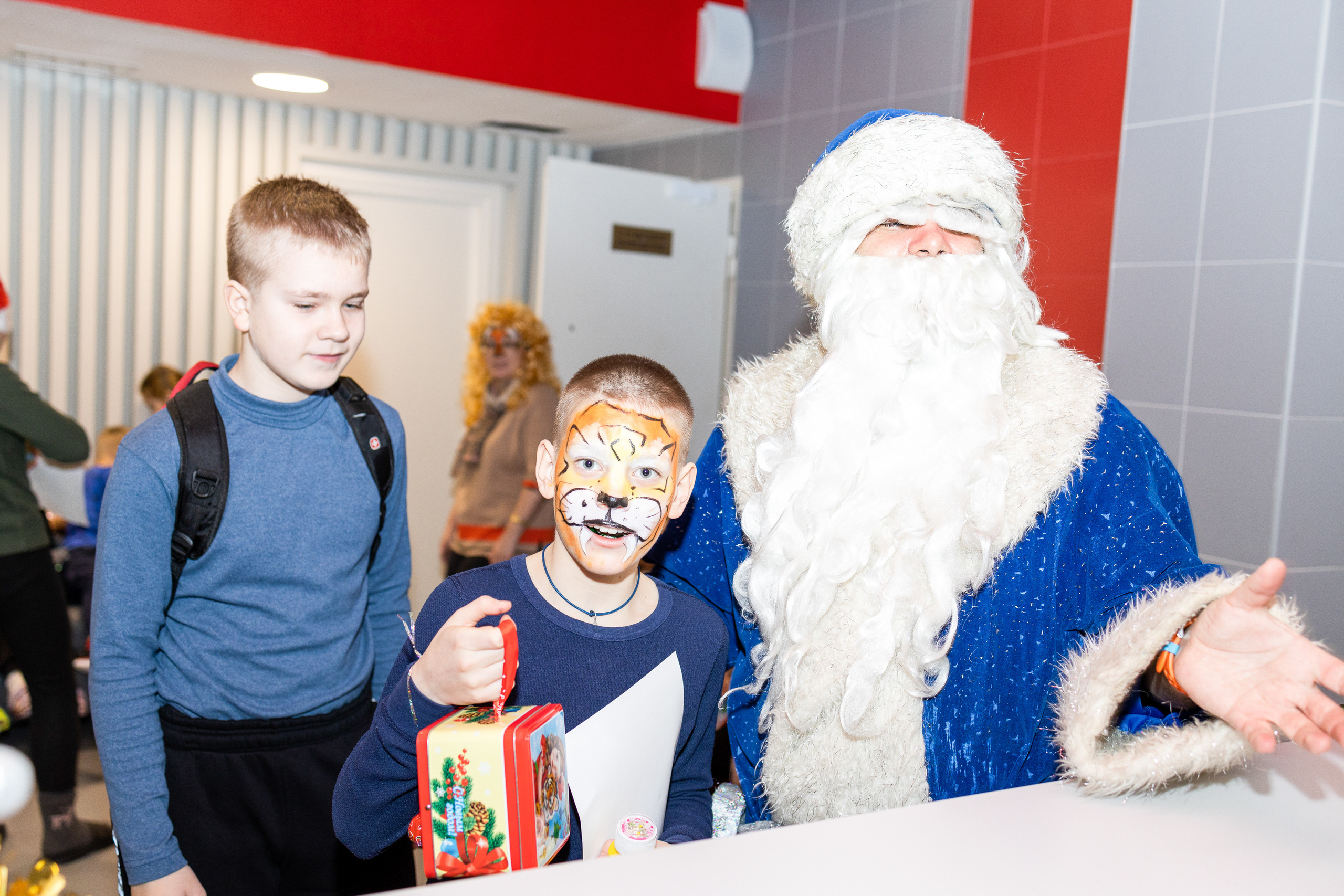 Детский Новый Год в бассейне. Репортажный и студийный фотограф в Москве — Софи