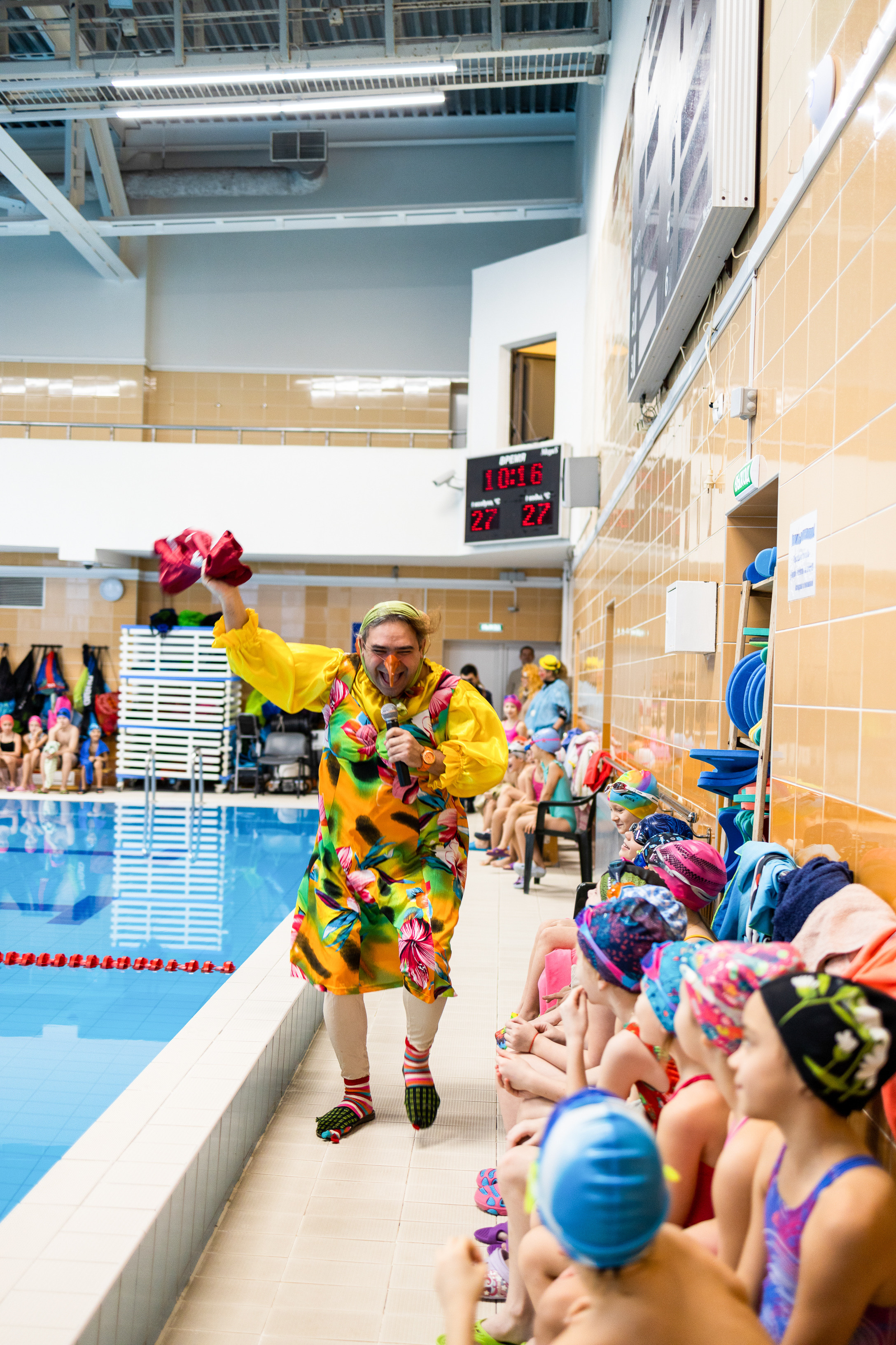 Детский Новый Год в бассейне. Репортажный и студийный фотограф в Москве — Софи
