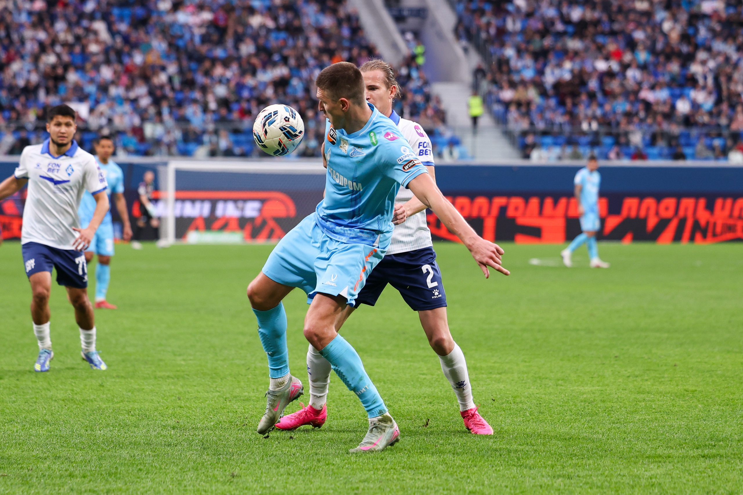 ФК «Зенит» — ФК «Крылья советов». Спортивный и репортажный фотограф Антон Тереханов