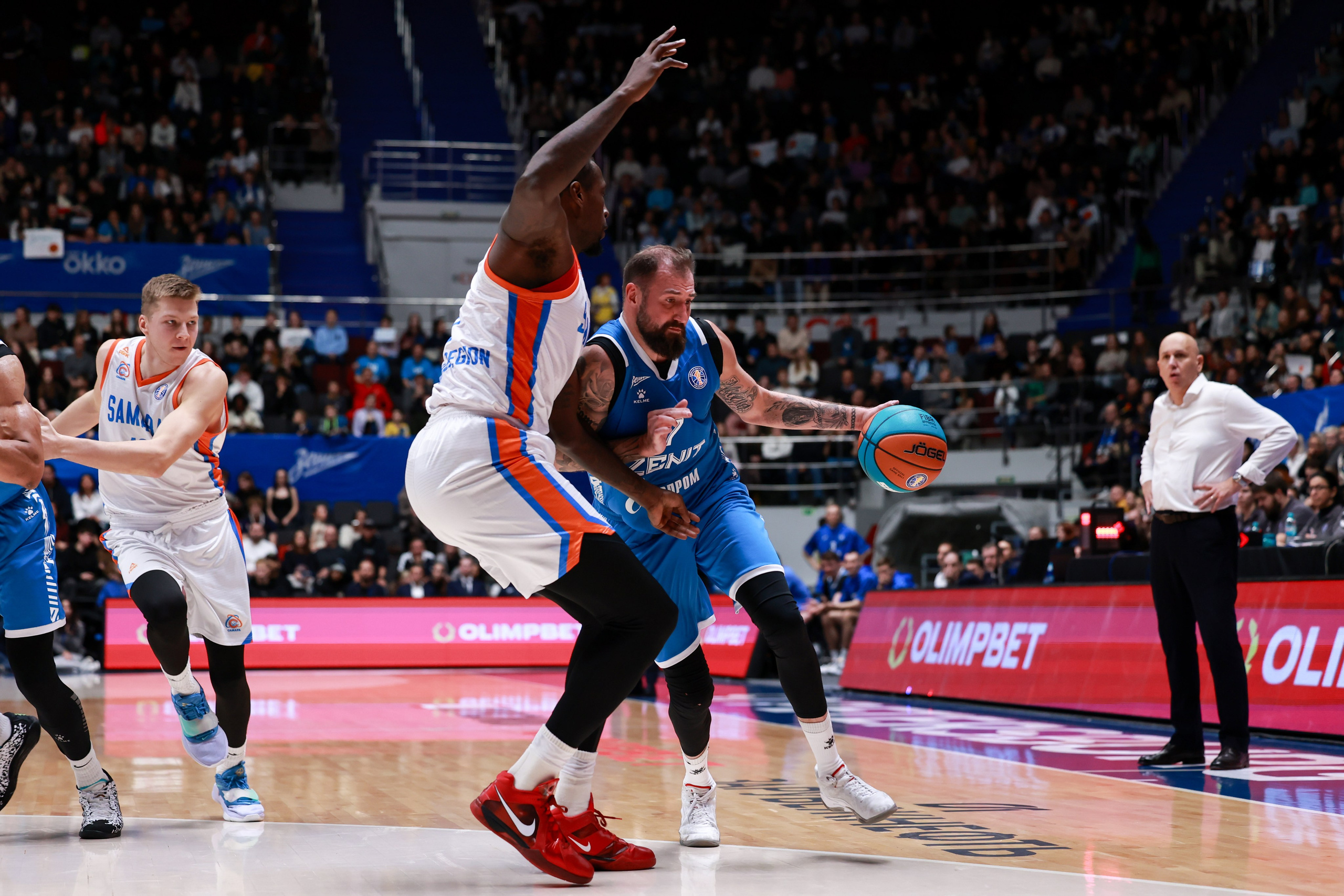 БК Зенит — БК Самара 30.10.2024. Спортивный и репортажный фотограф Антон Тереханов