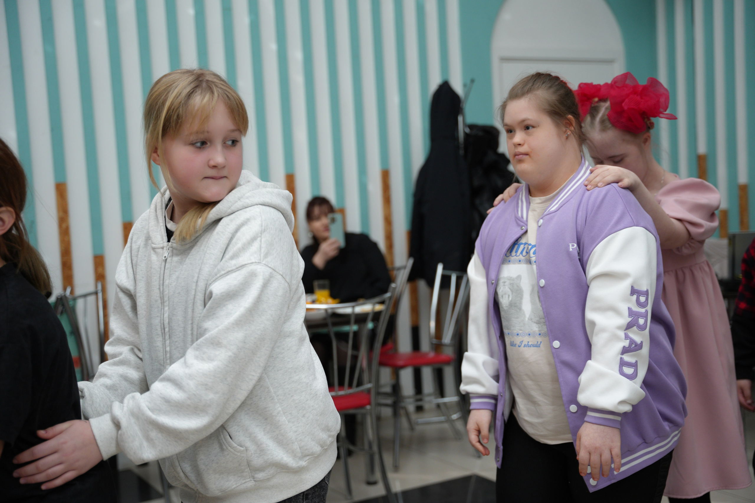 Социально —благотворительная акция «Ты в этом мире не один», посвященная Международному дню инвалидов. ВЫПУСКНЫЕ АЛЬБОМЫ, Школьный фотограф, семейный и свадебный в Саратове и области Ольга Плаксина