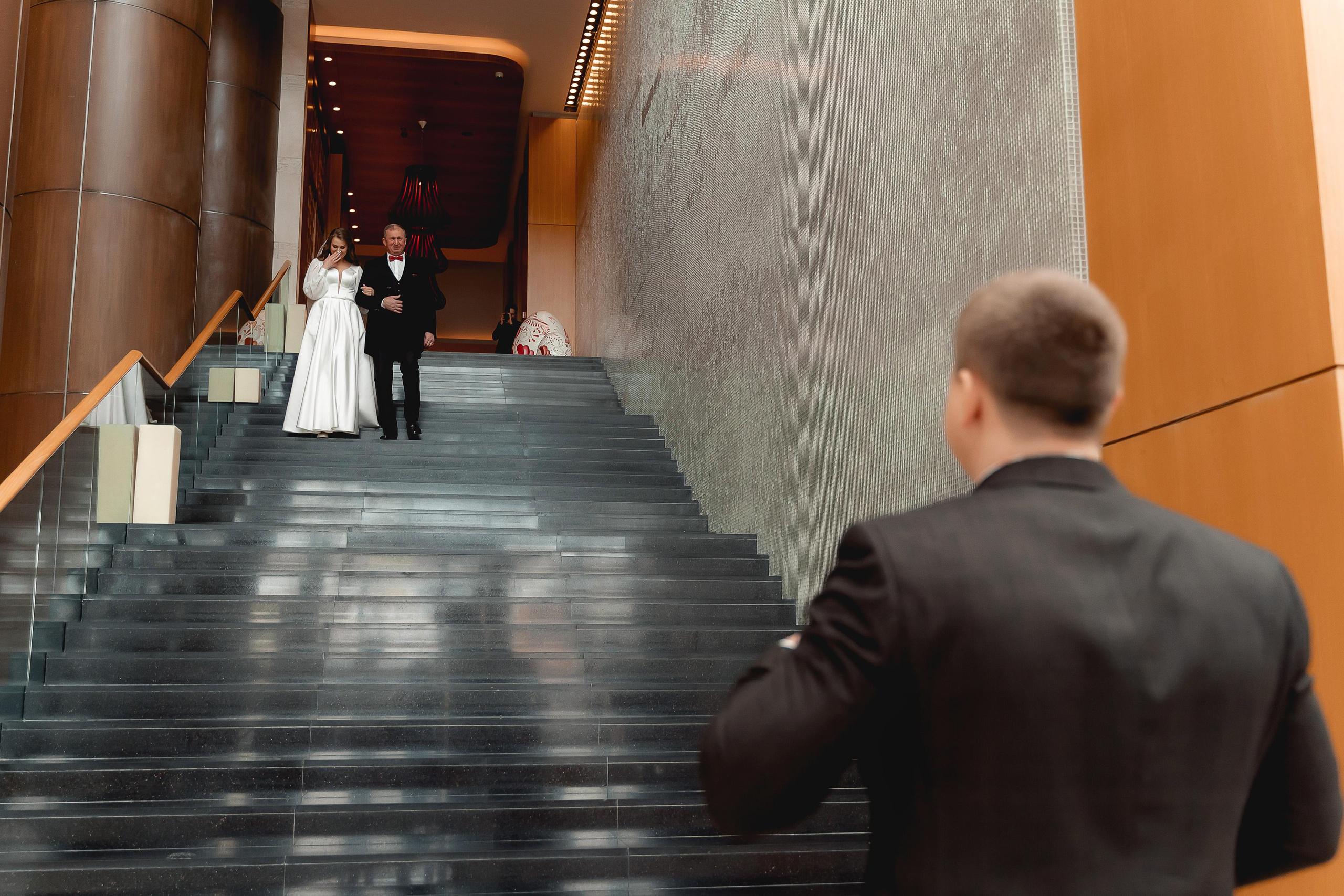 Свадебная фотосессия в Swissôtel Красные Холмы 5* для Нэлли и Ивана