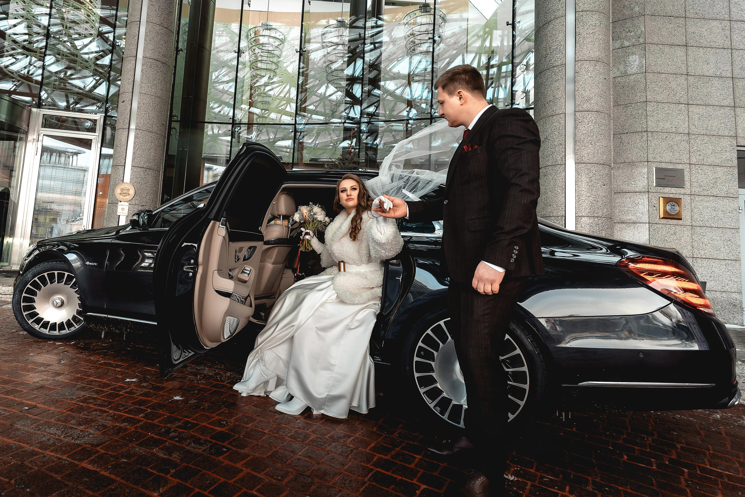 Свадебная фотосессия в Swissôtel Красные Холмы 5* для Нэлли и Ивана