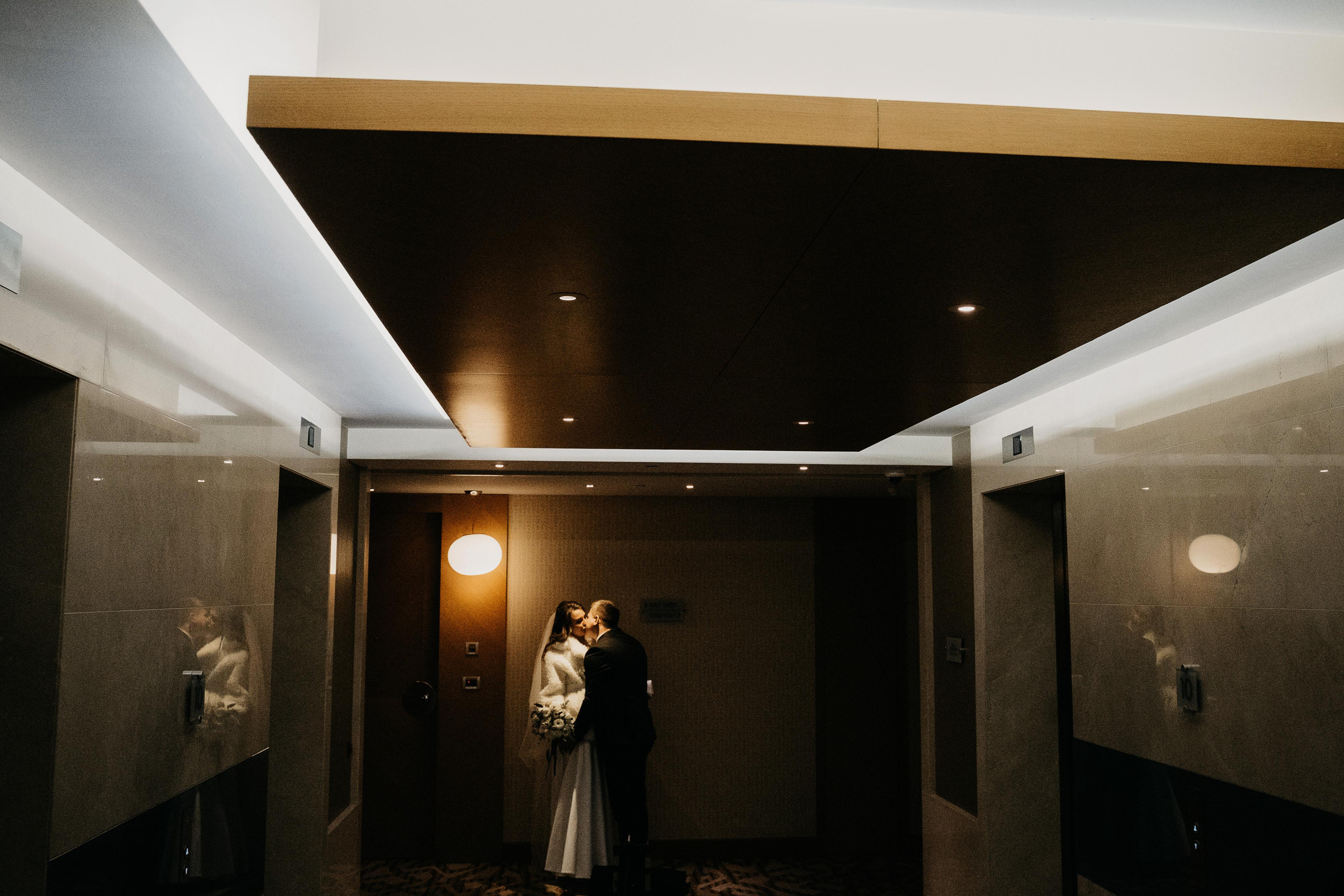 Свадебная фотосессия в Swissôtel Красные Холмы 5* для Нэлли и Ивана