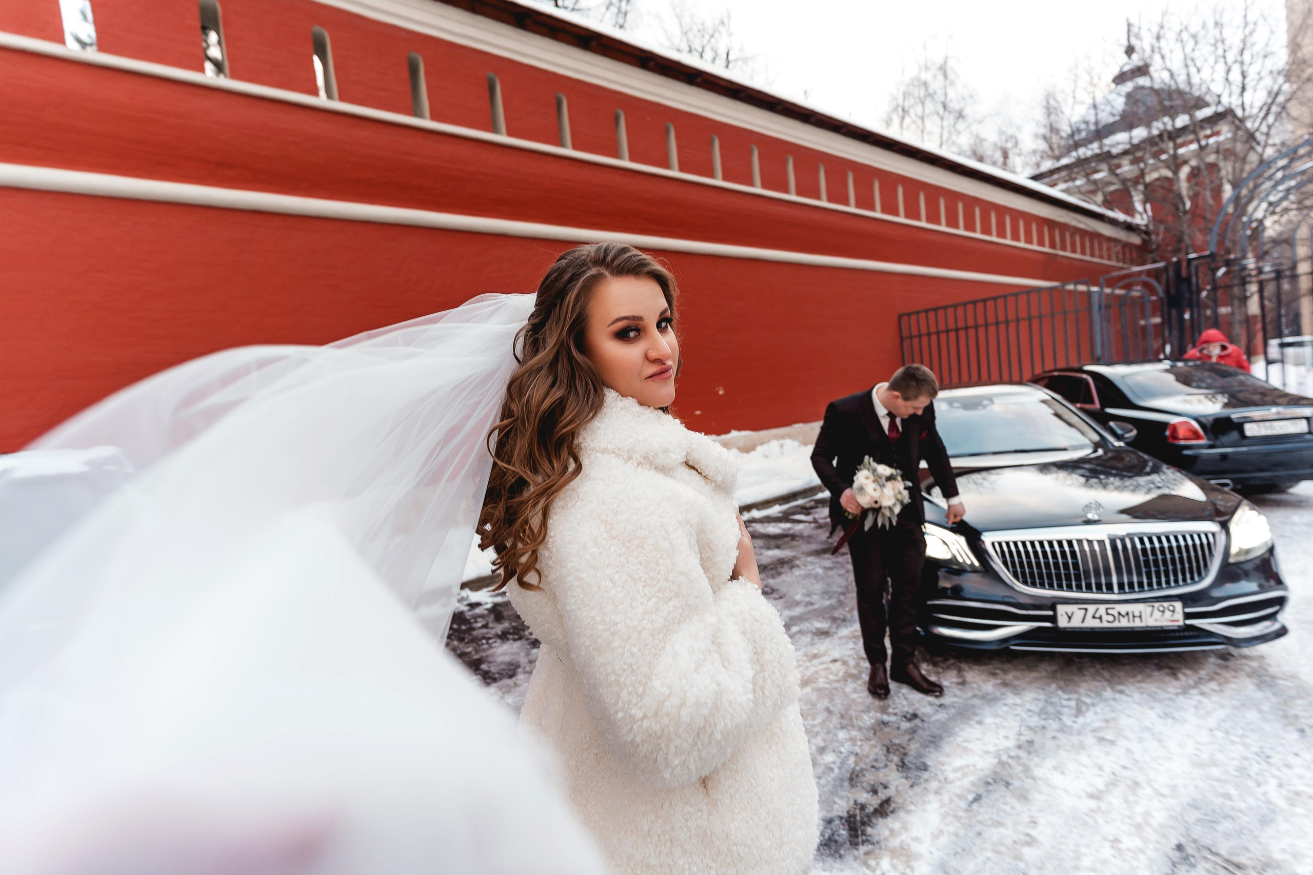 Свадебная фотосессия в Swissôtel Красные Холмы 5* для Нэлли и Ивана