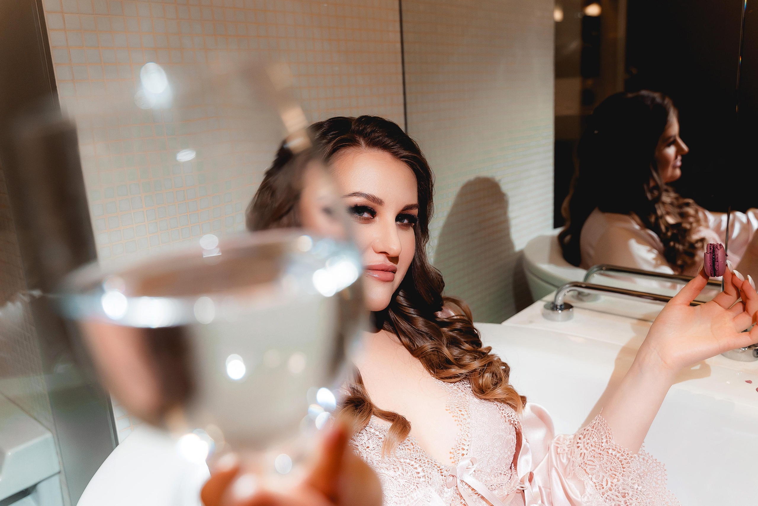 Свадебная фотосессия в Swissôtel Красные Холмы 5* для Нэлли и Ивана