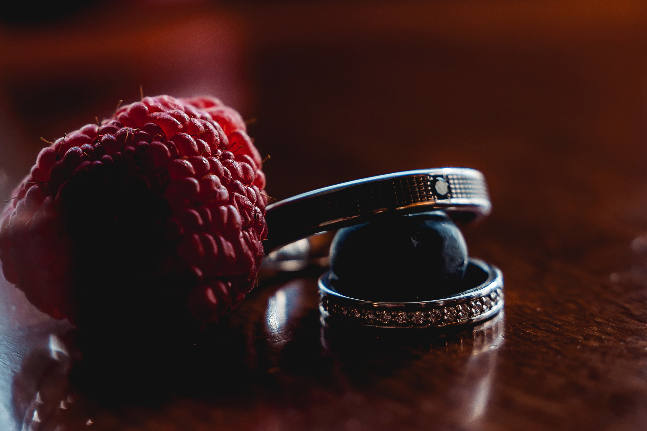 Свадебная фотосессия в Swissôtel Красные Холмы 5* для Нэлли и Ивана