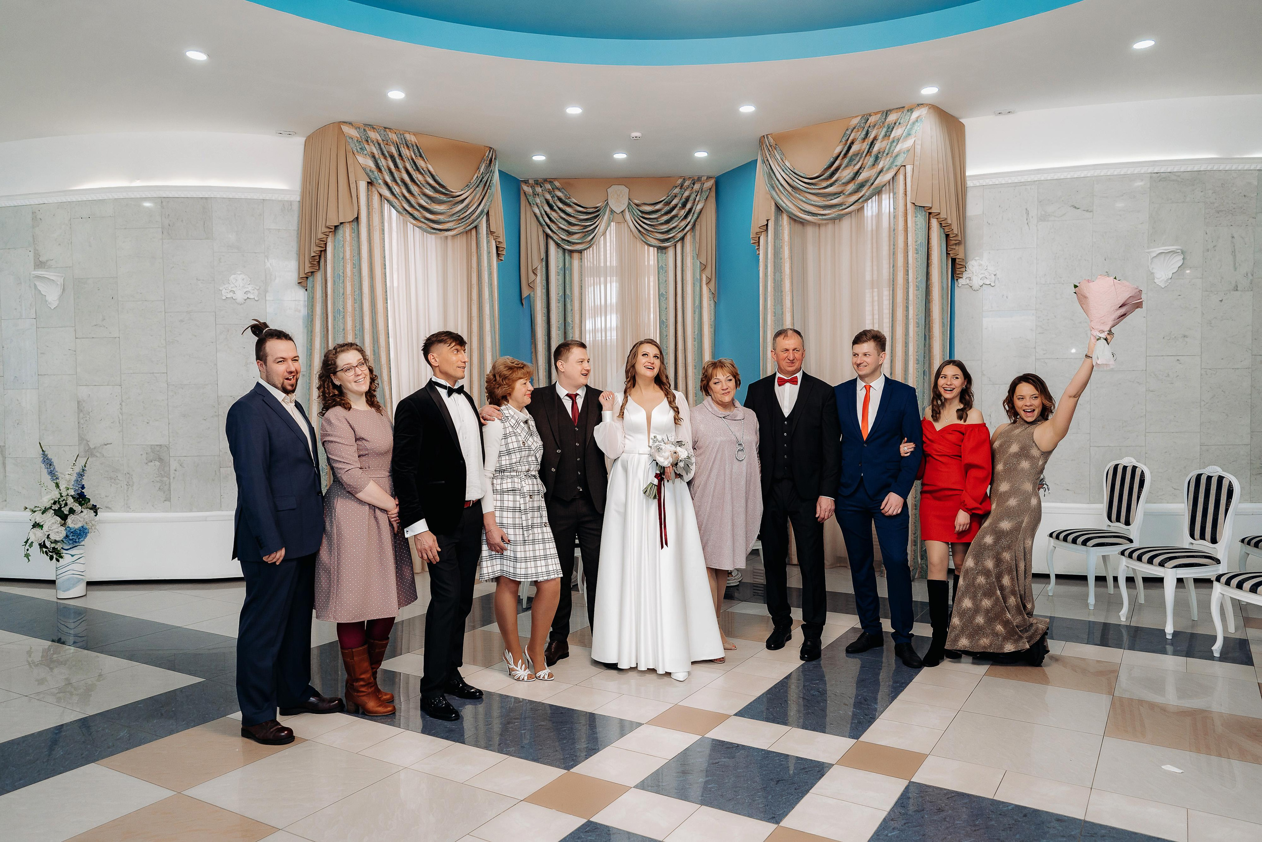 Свадебная фотосессия в Swissôtel Красные Холмы 5* для Нэлли и Ивана