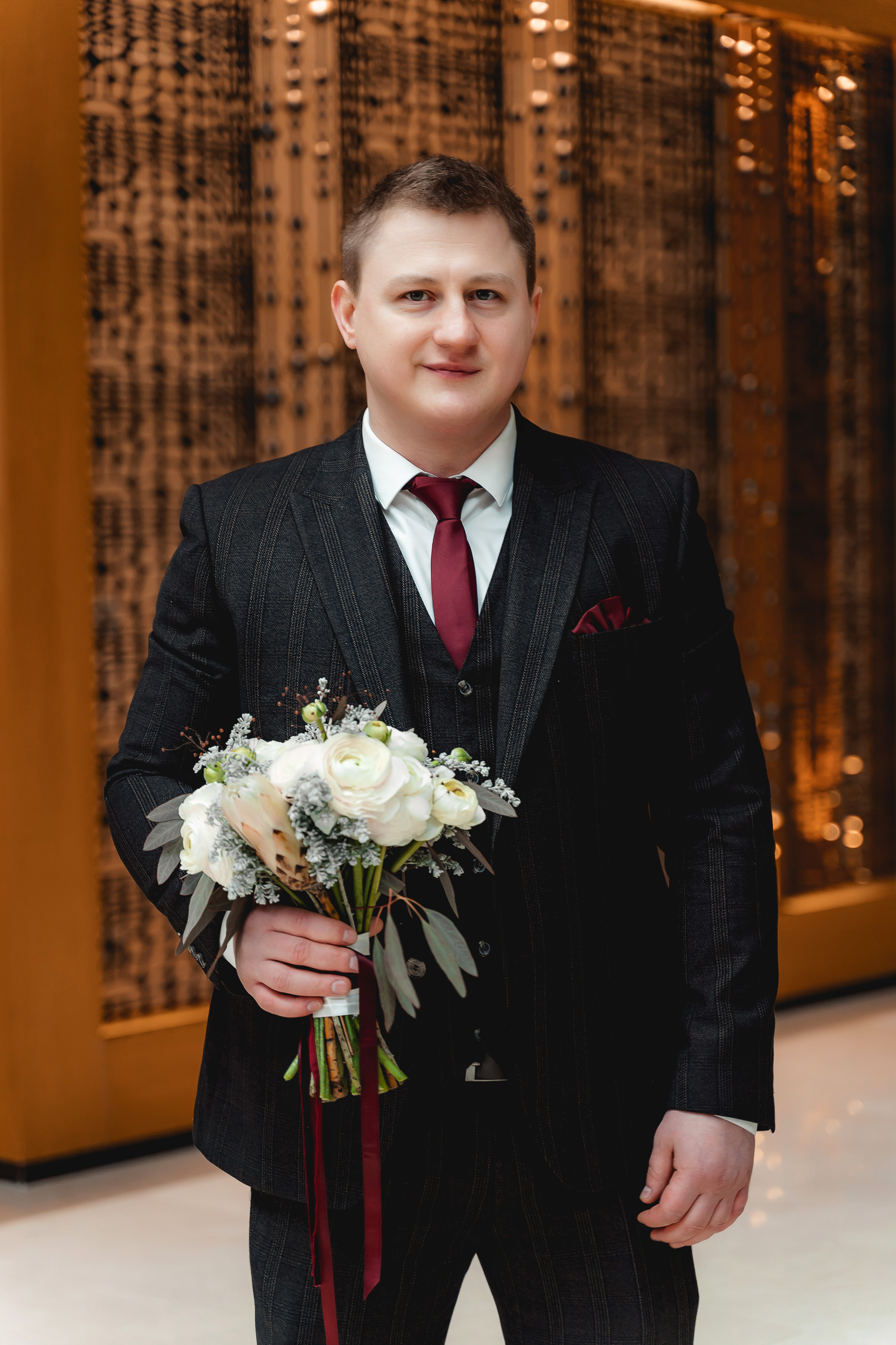 Свадебная фотосессия в Swissôtel Красные Холмы 5* для Нэлли и Ивана